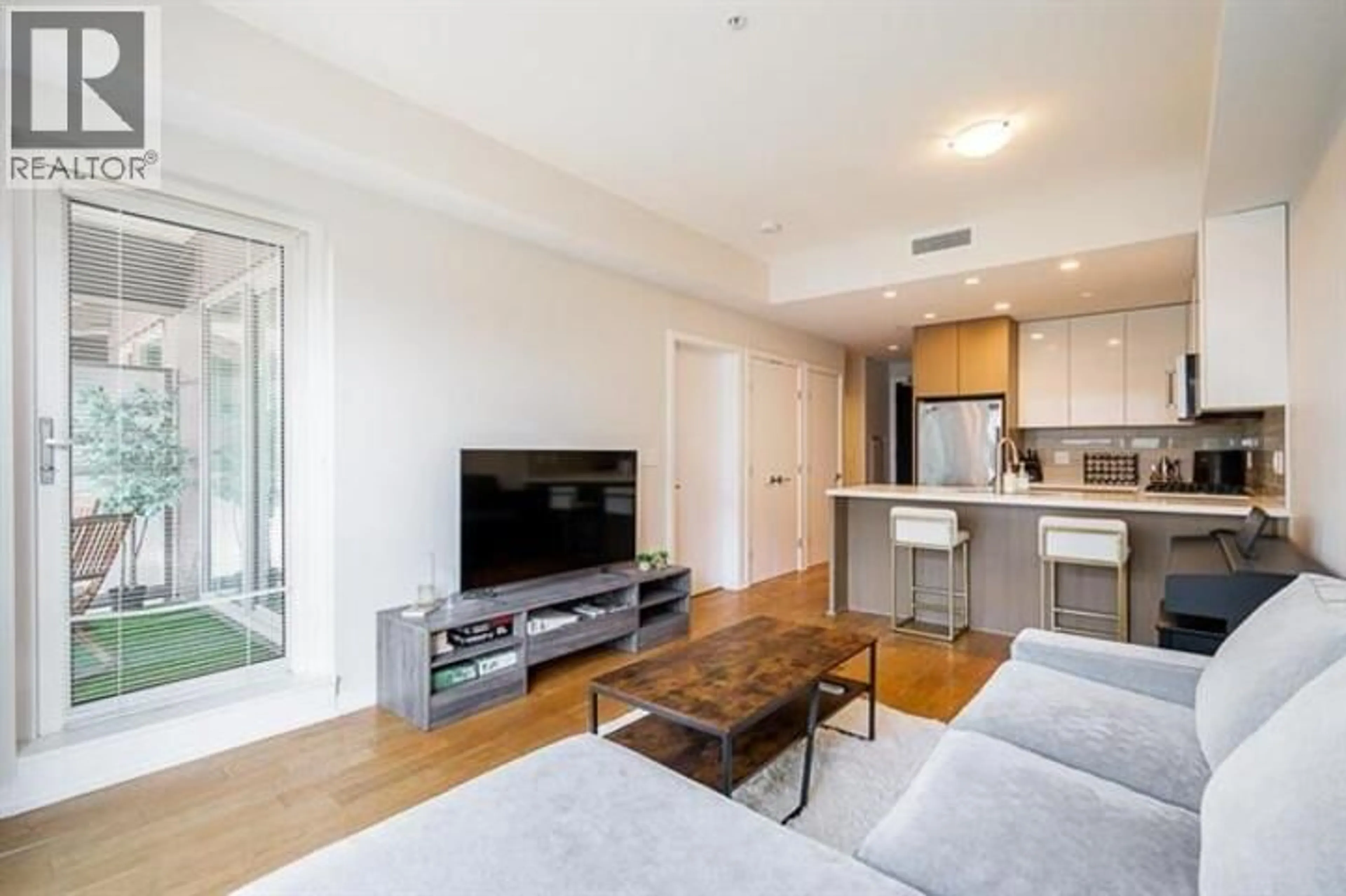 Living room with furniture, unknown for 521 - 7008 RIVER PARKWAY, Richmond British Columbia V6X0R1
