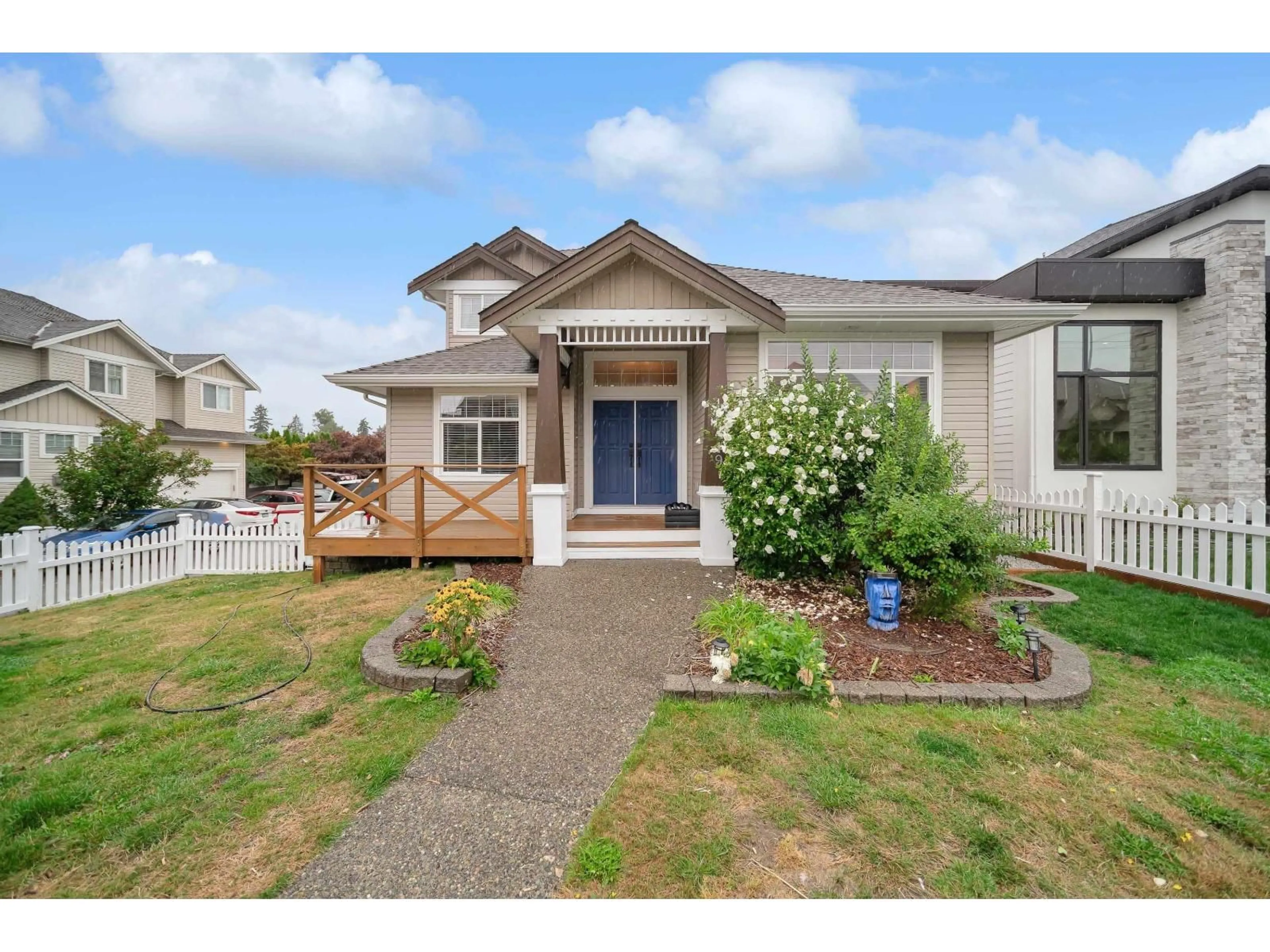 Home with vinyl exterior material, street for 18419 68, Surrey British Columbia V3S9H8