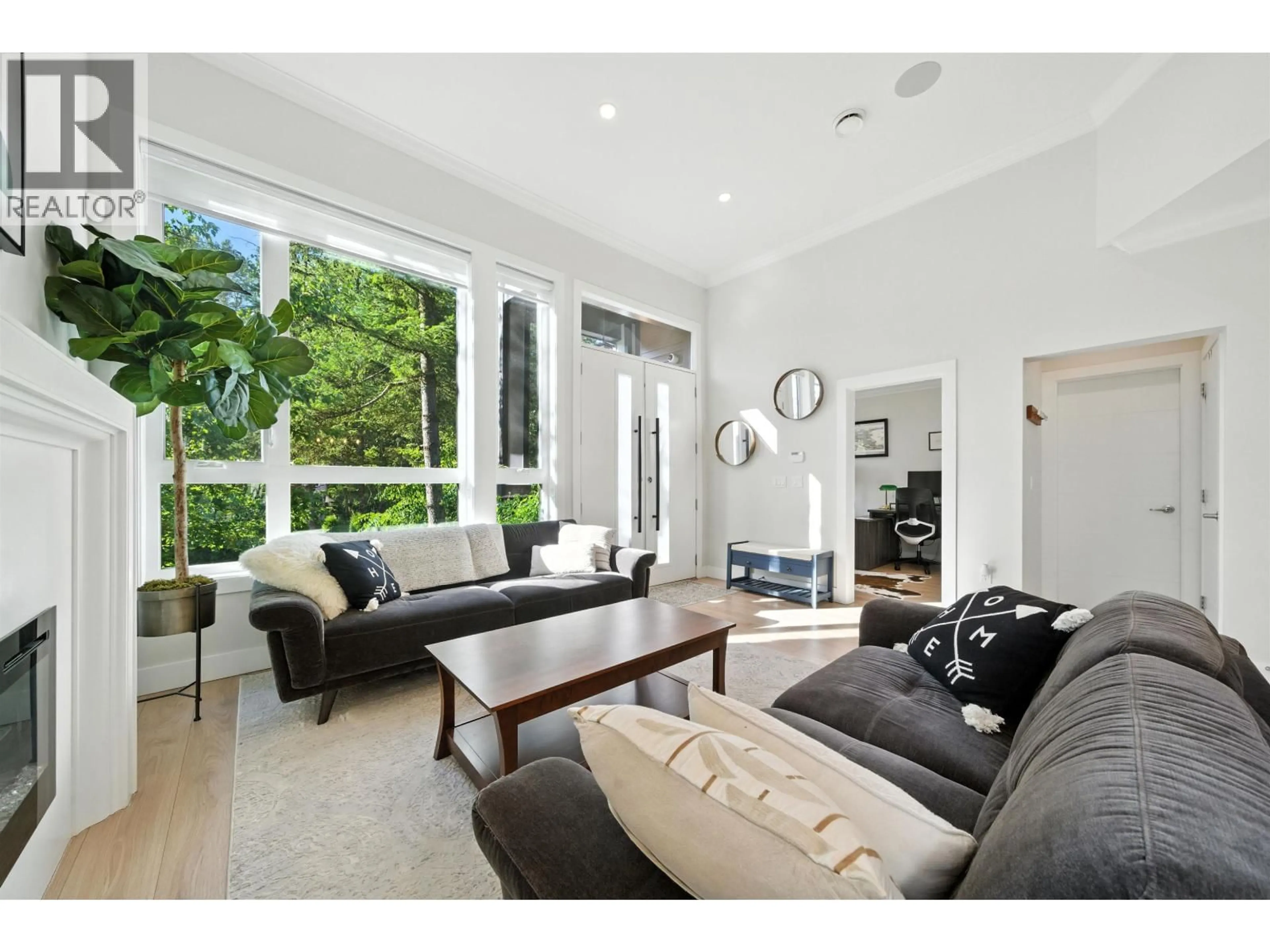 Living room with furniture, unknown for 870 BROWNING PLACE, North Vancouver British Columbia V7H1X1