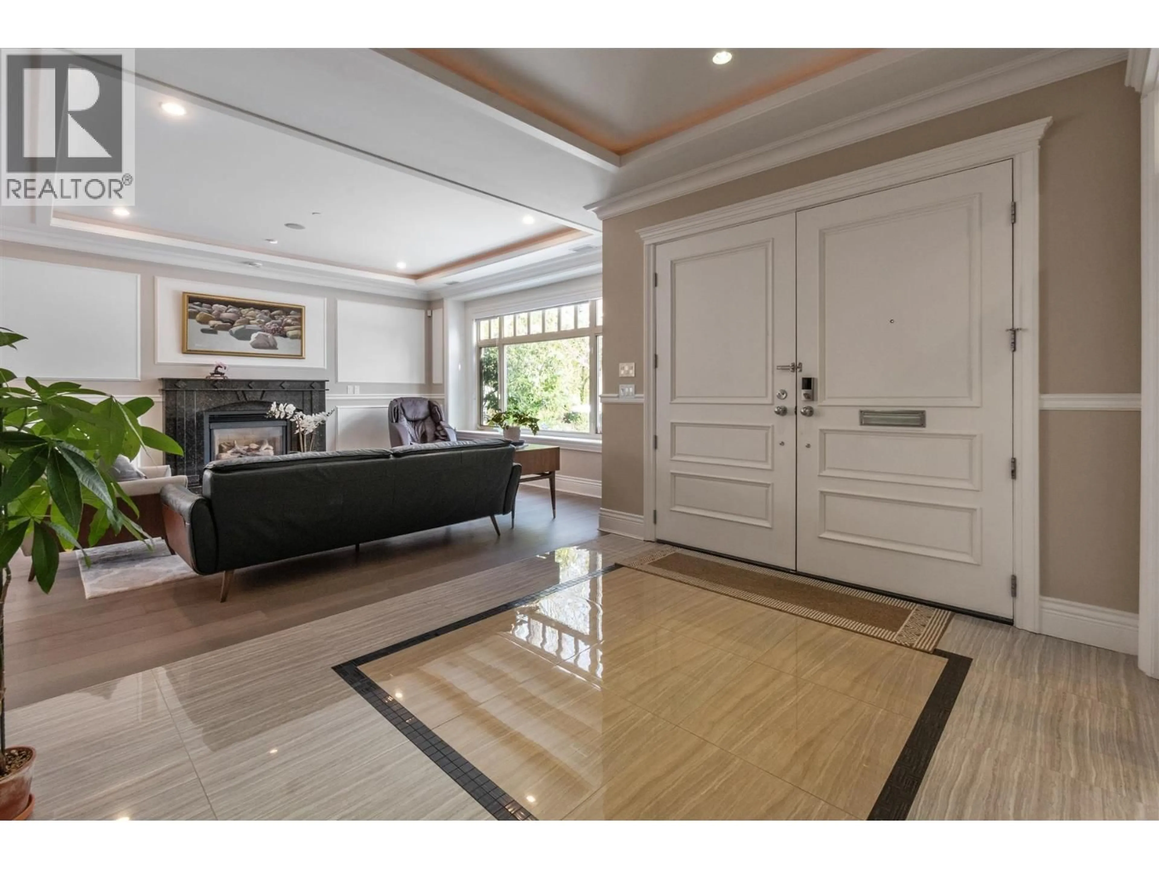 Indoor foyer for 5809 CARTIER STREET, Vancouver British Columbia V6M3A6