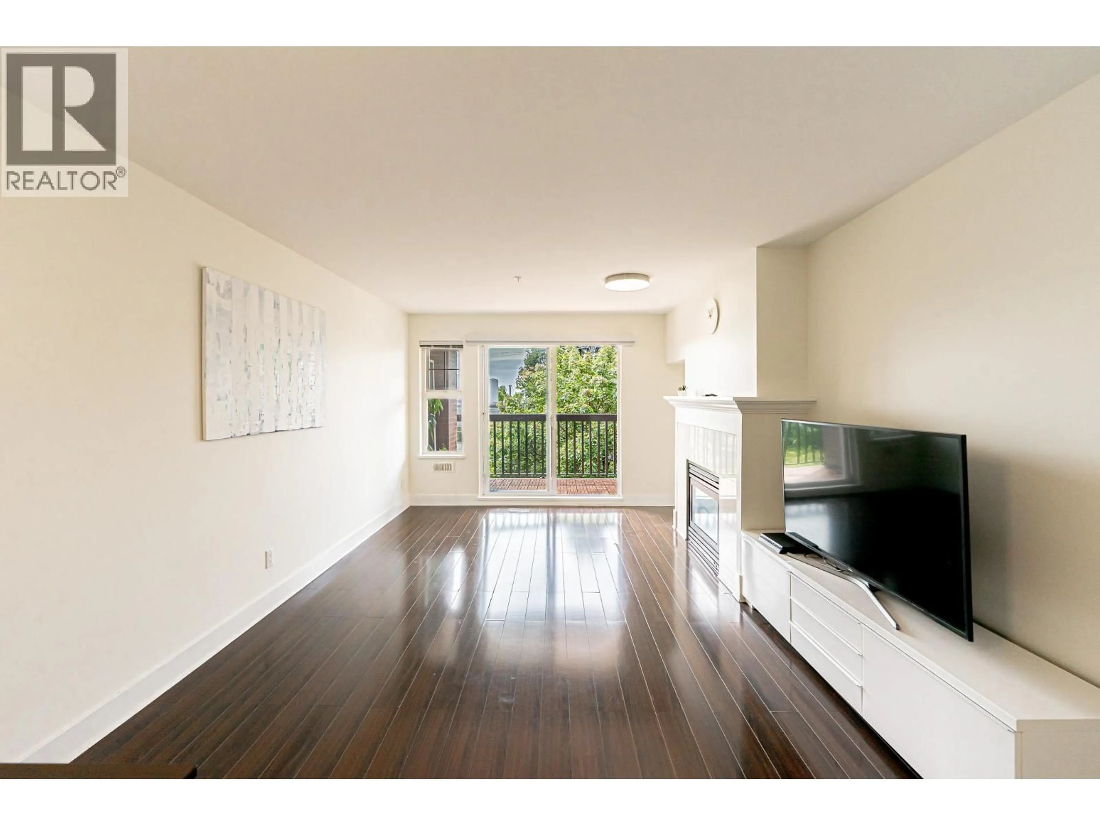 A pic of a room for 312 - 995 59TH AVENUE, Vancouver British Columbia V6P6Z2