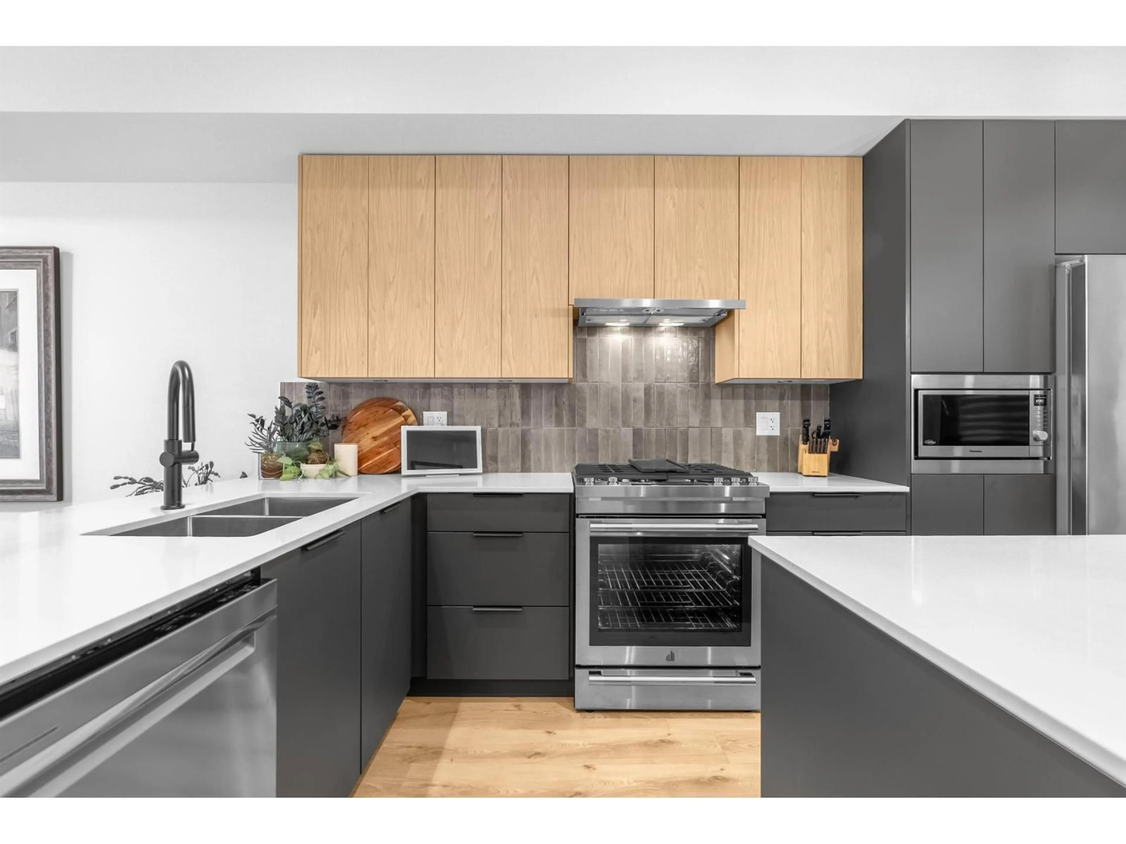 Contemporary kitchen, unknown for 28 - 8430 NOTTMAN, Mission British Columbia V2V0L2