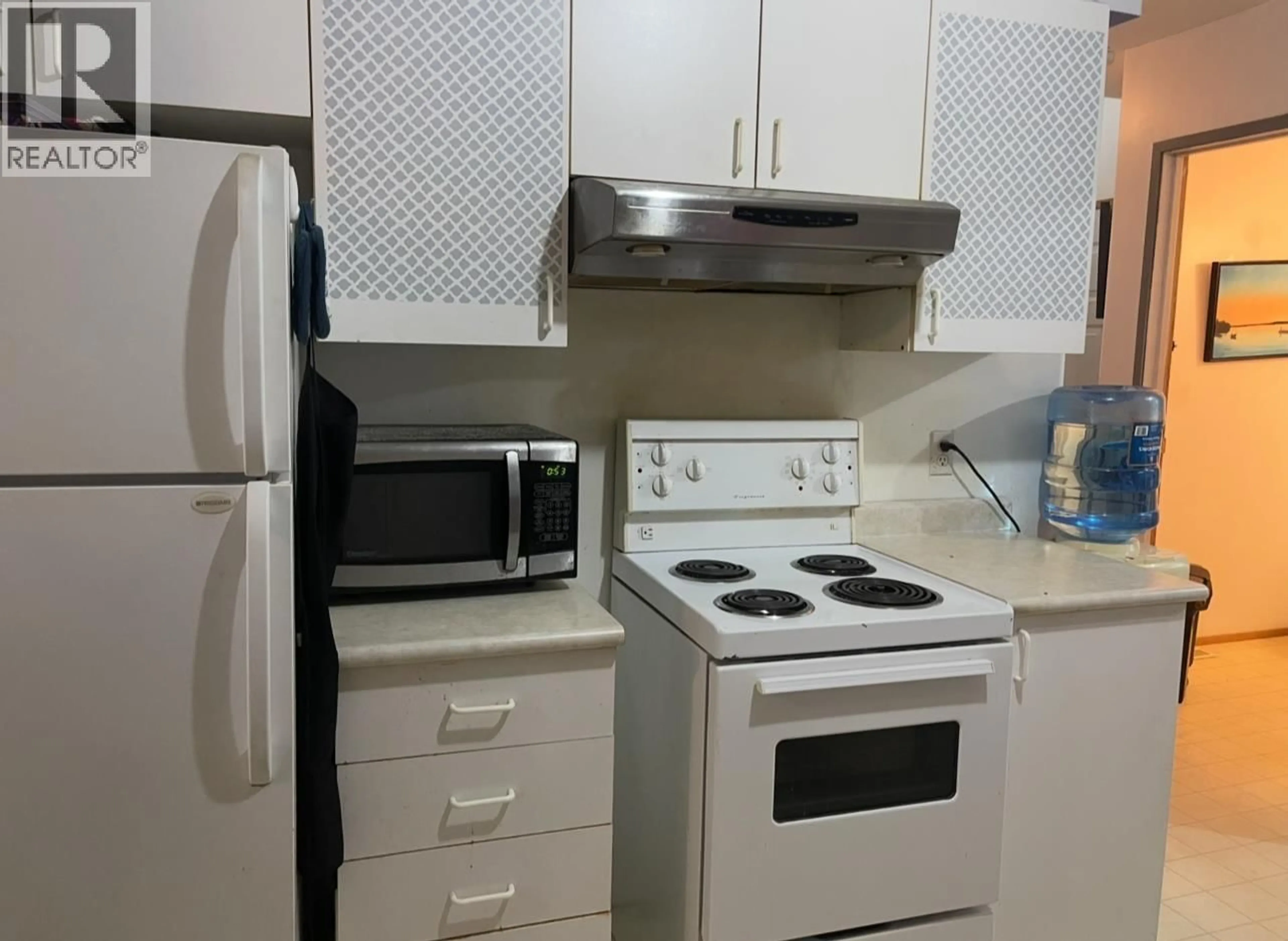 Standard kitchen, unknown for 106 - 9019 86 STREET, Fort St. John British Columbia V1J6X4