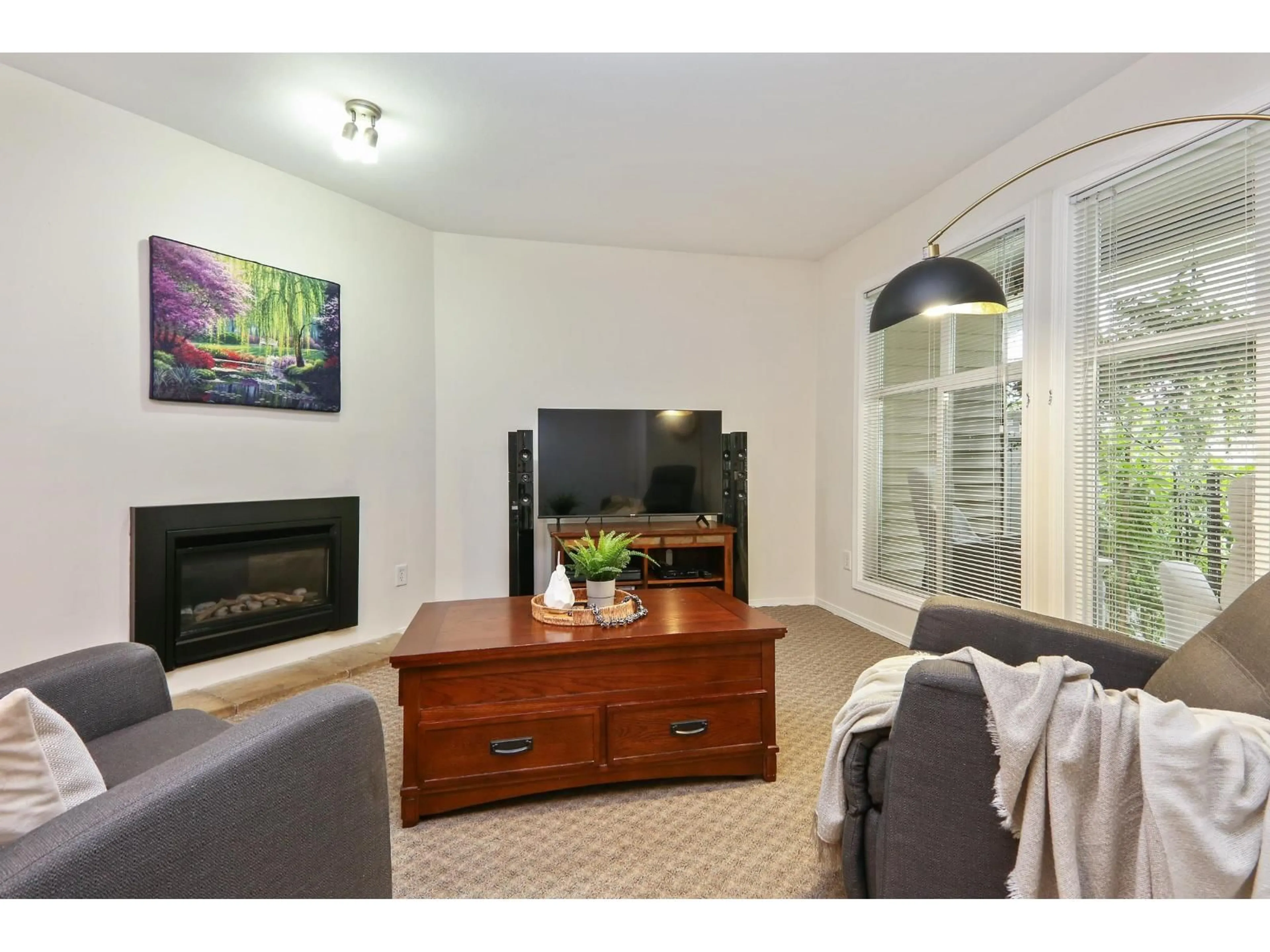 Living room with furniture, unknown for 40 - 46906 RUSSELL ROAD, Chilliwack British Columbia V2R5T3