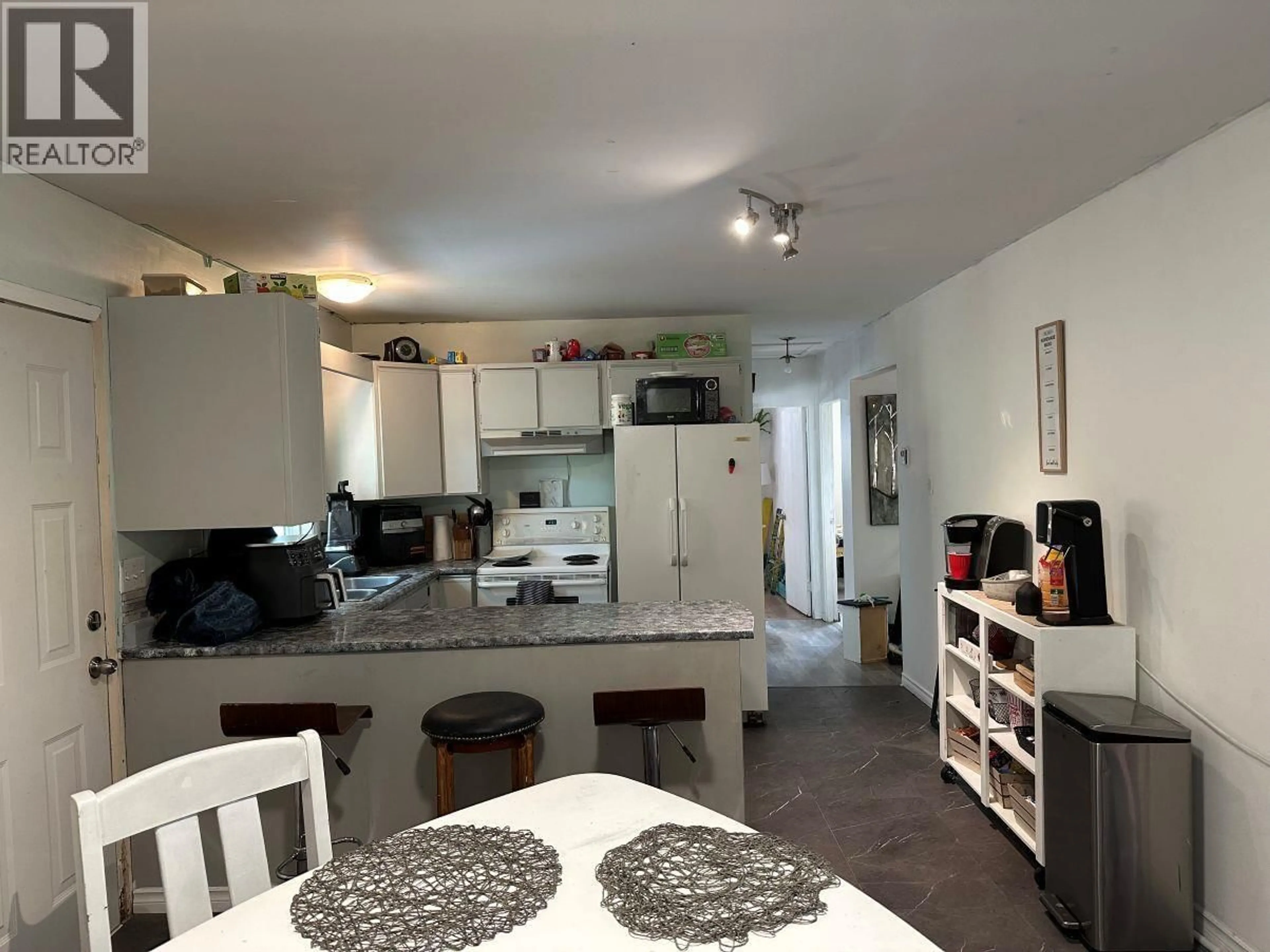 Open concept kitchen, unknown for 1964 SKYLINE DRIVE, Prince George British Columbia V2K1J4