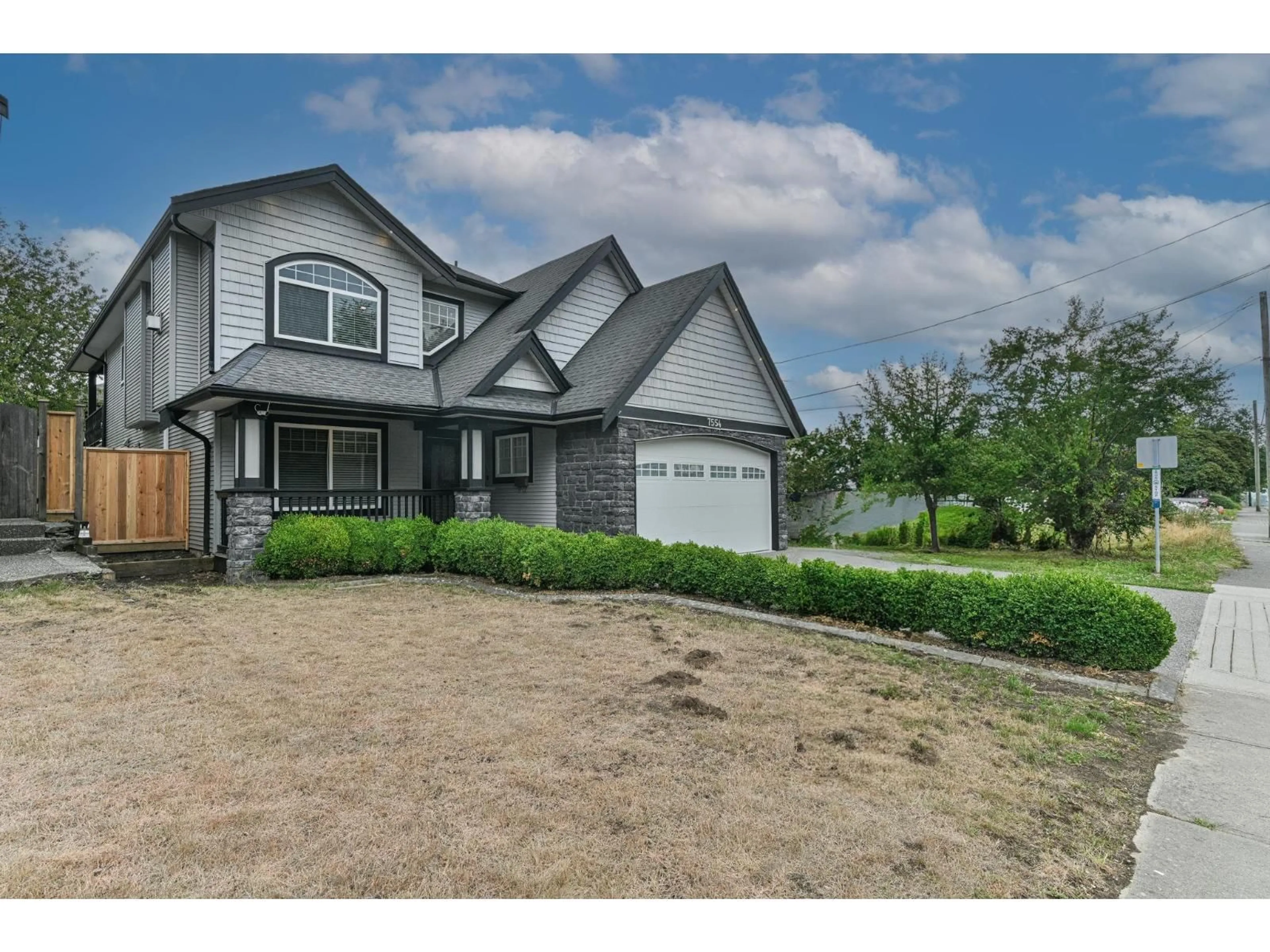 Home with vinyl exterior material, unknown for 7554 MURRAY, Mission British Columbia V2V4B1