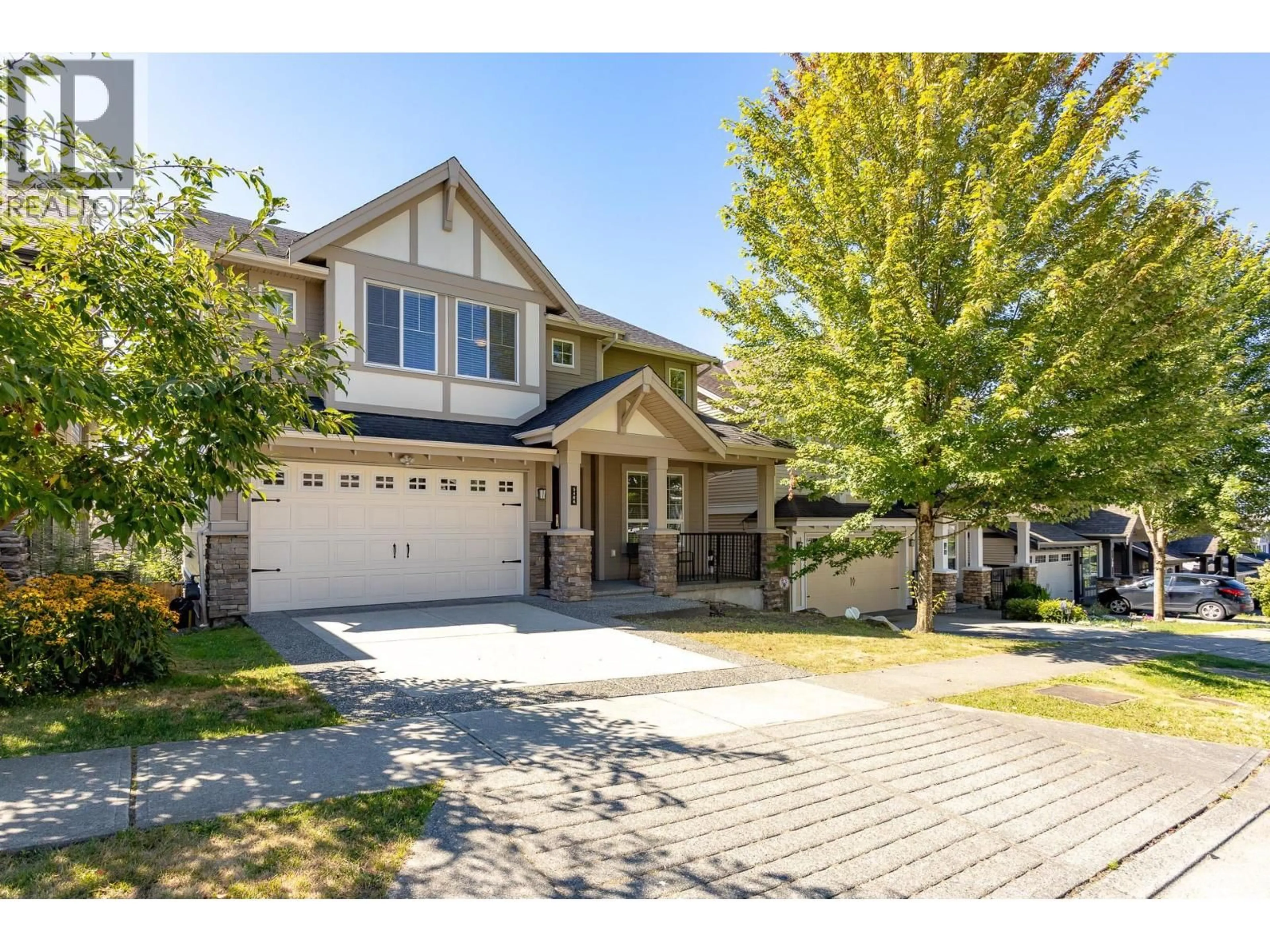Home with vinyl exterior material, street for 3406 DERBYSHIRE AVENUE, Coquitlam British Columbia V3E0G3