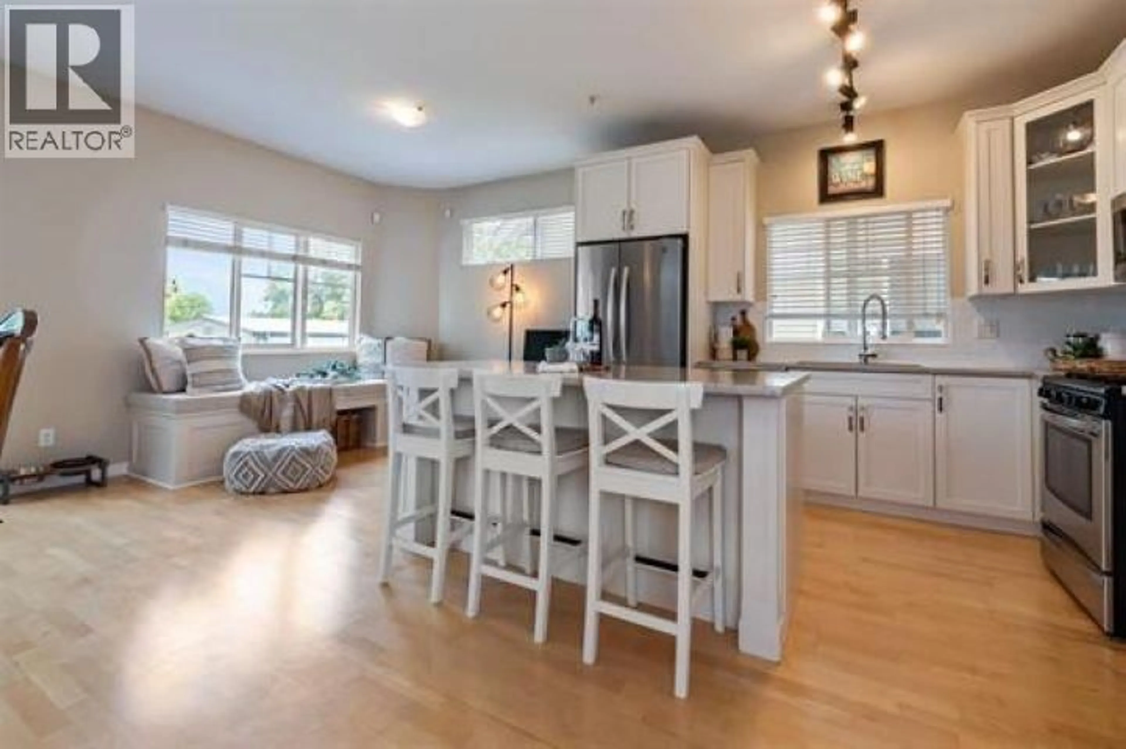 Open concept kitchen, unknown for 32 - 1108 RIVERSIDE CLOSE, Port Coquitlam British Columbia V3B8C2