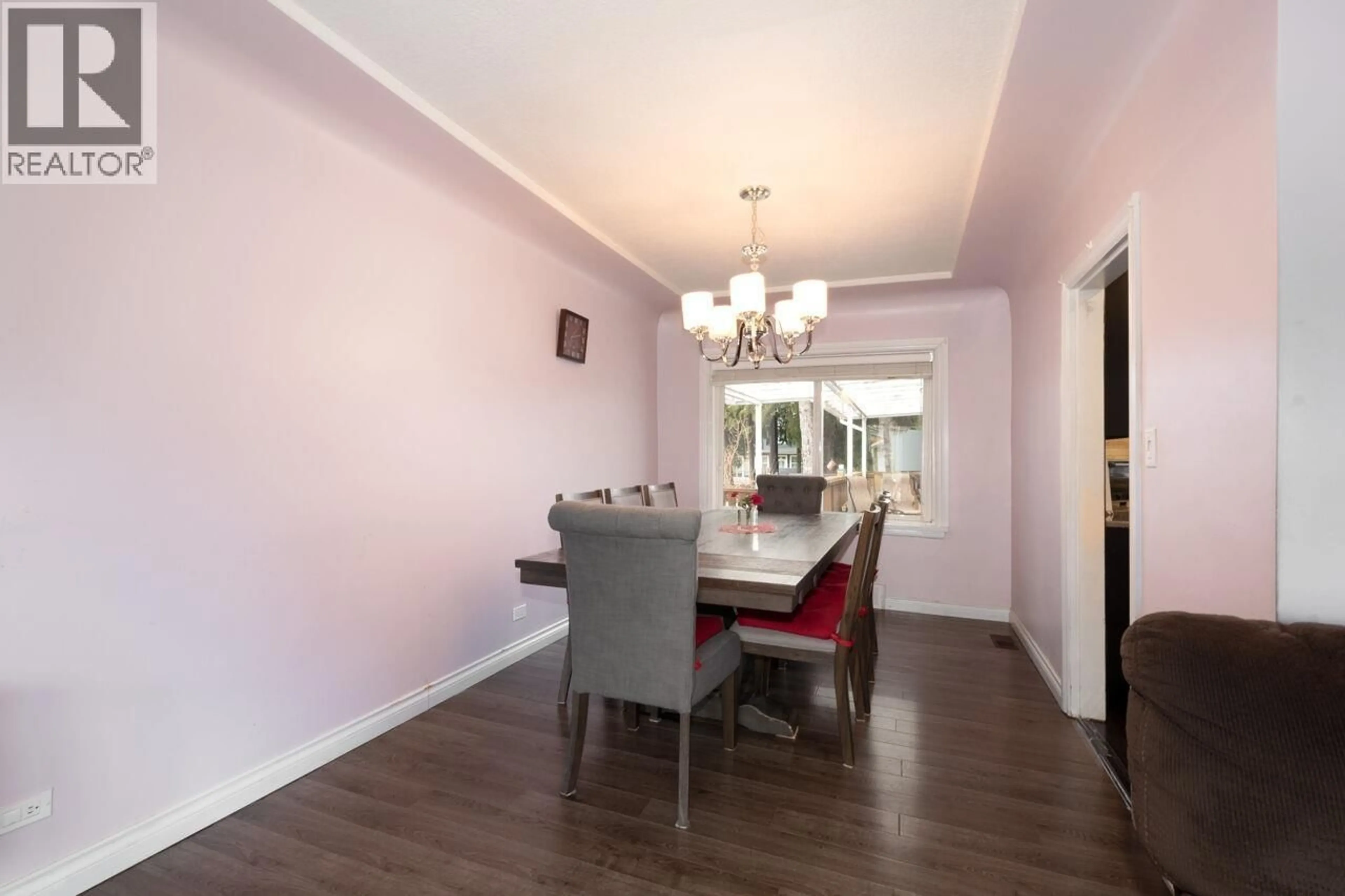 Dining room, wood/laminate floor for 933 FIFTH STREET, New Westminster British Columbia V3L2Y5