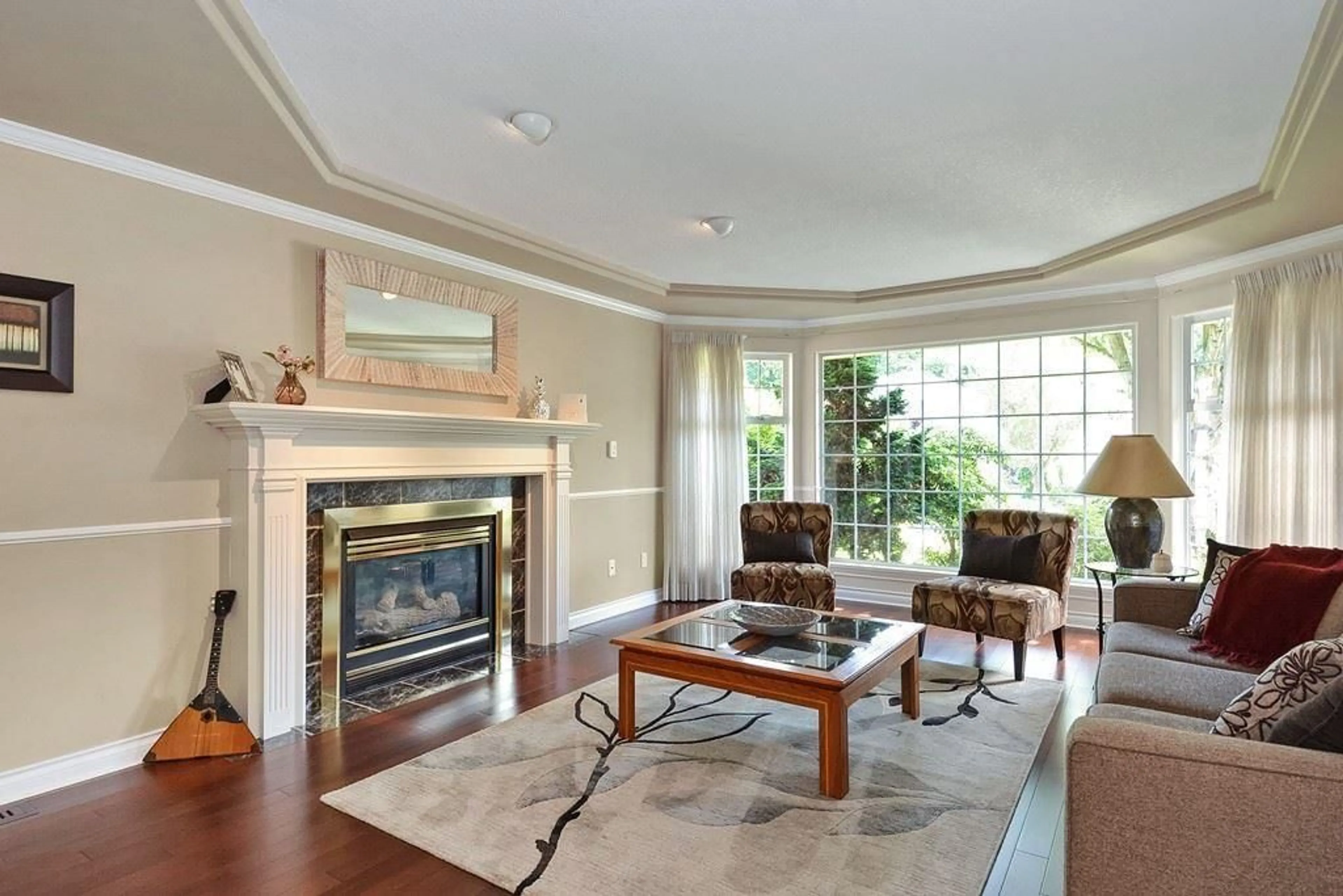 Living room with furniture, unknown for 925 161B, Surrey British Columbia V4A9M8