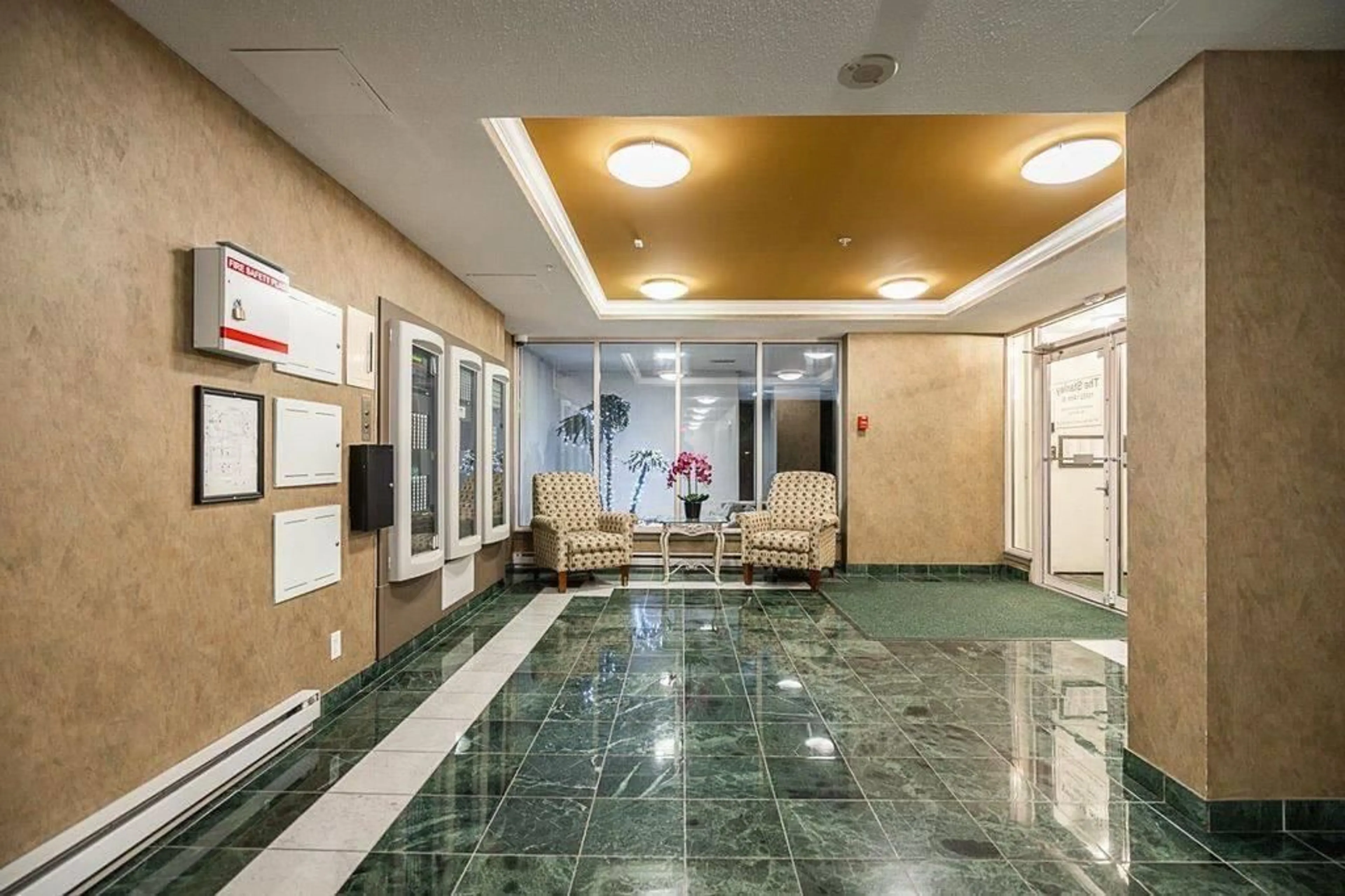 Lobby for 1203 - 10082 148, Surrey British Columbia V3R0S3