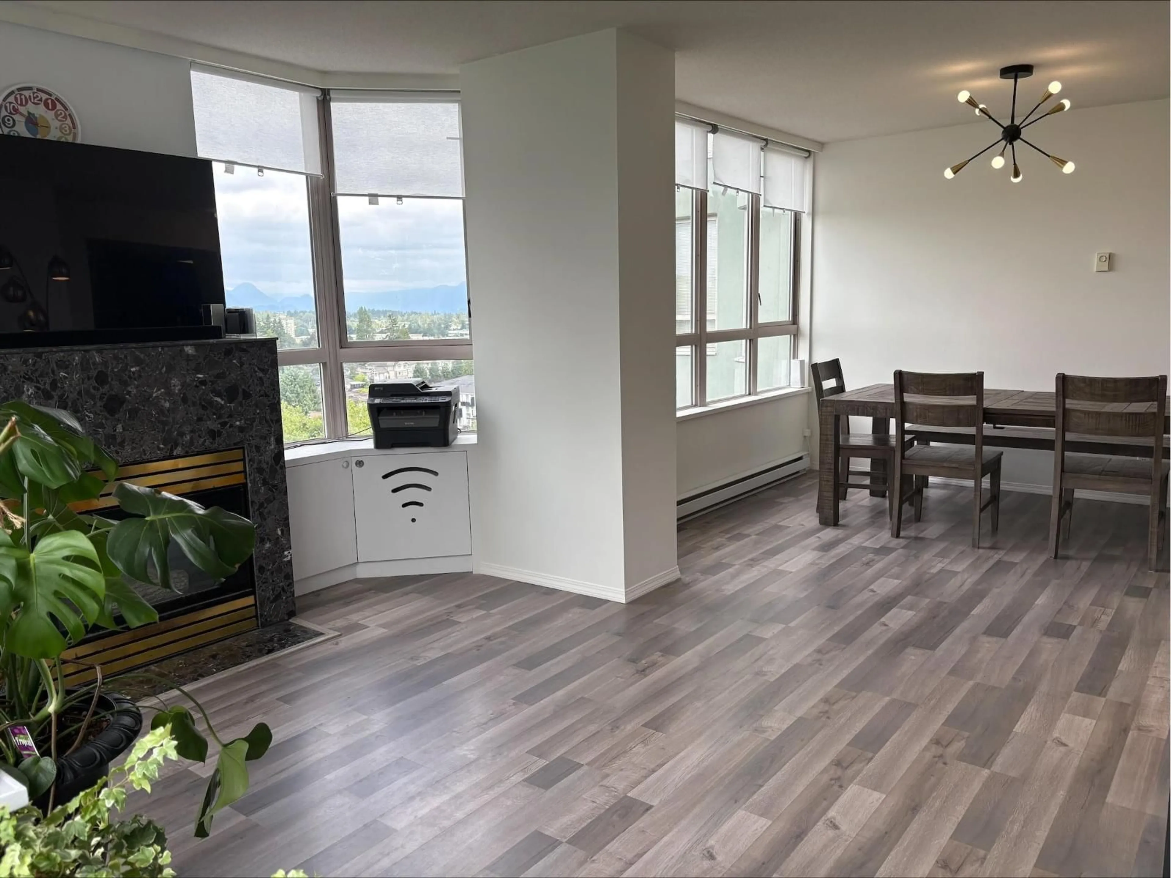 A pic of a room for 1203 - 10082 148, Surrey British Columbia V3R0S3