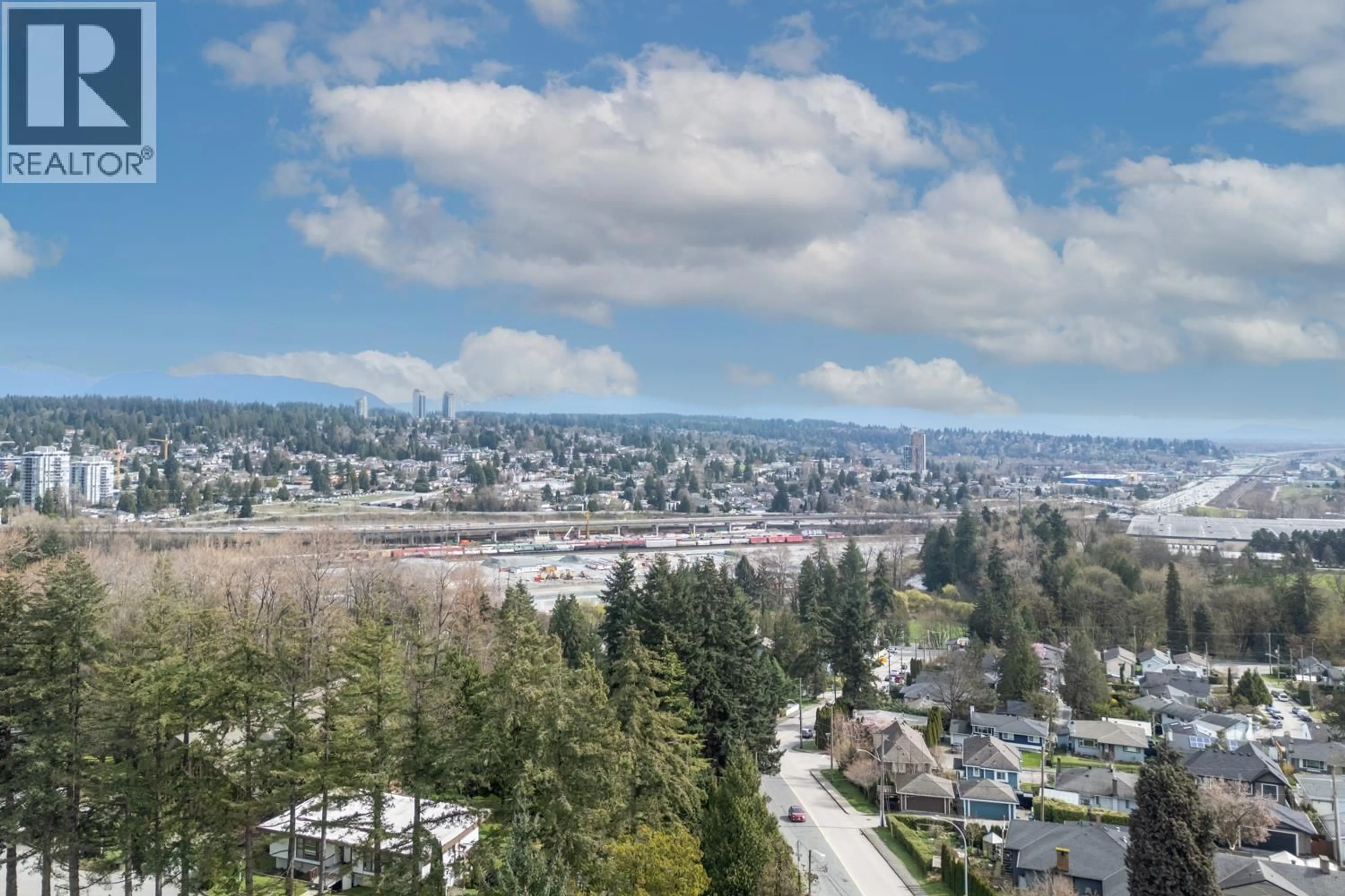 A pic from outside/outdoor area/front of a property/back of a property/a pic from drone, mountain view for 9263 10TH AVENUE, Burnaby British Columbia V3N2T3