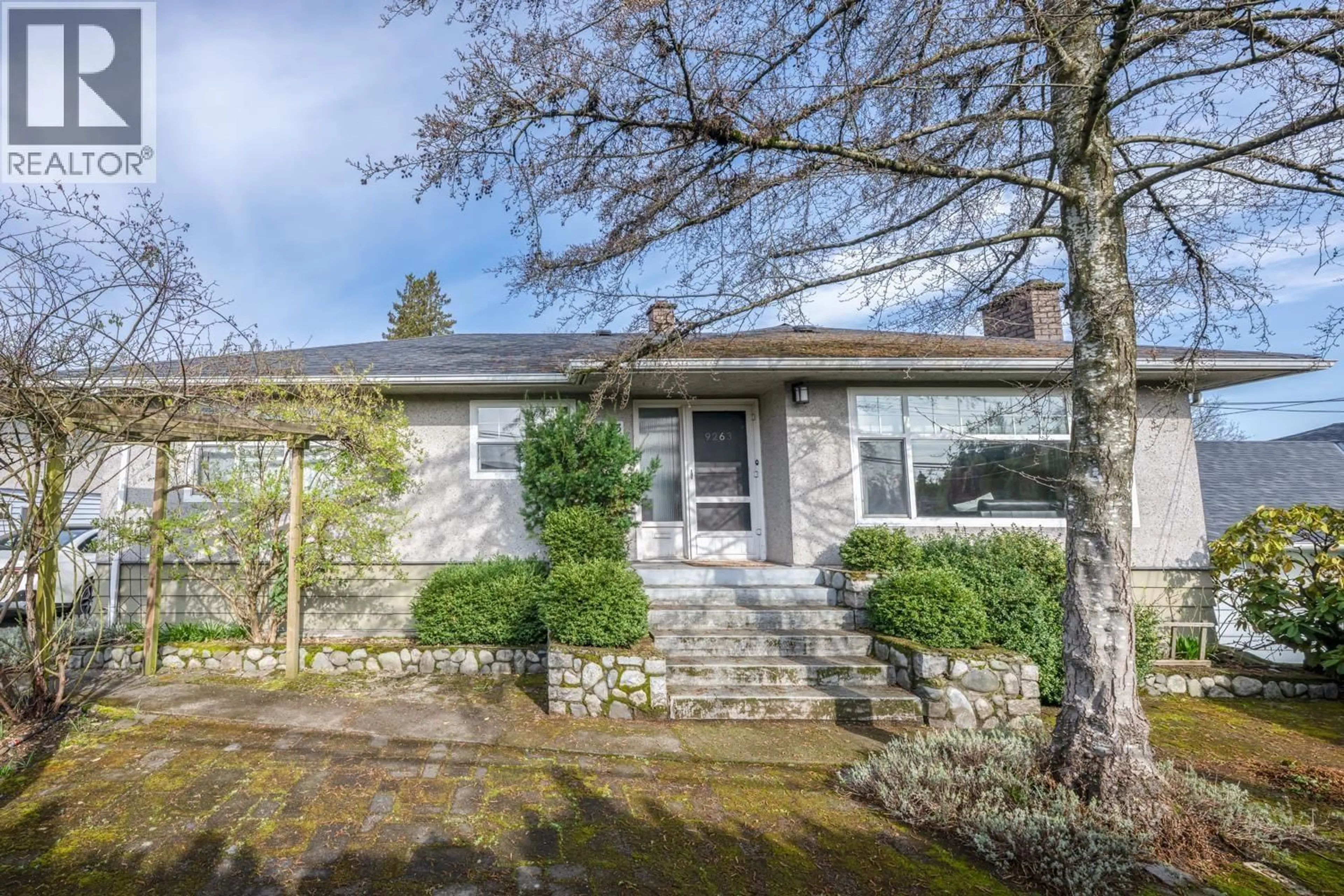 Unknown for 9263 10TH AVENUE, Burnaby British Columbia V3N2T3