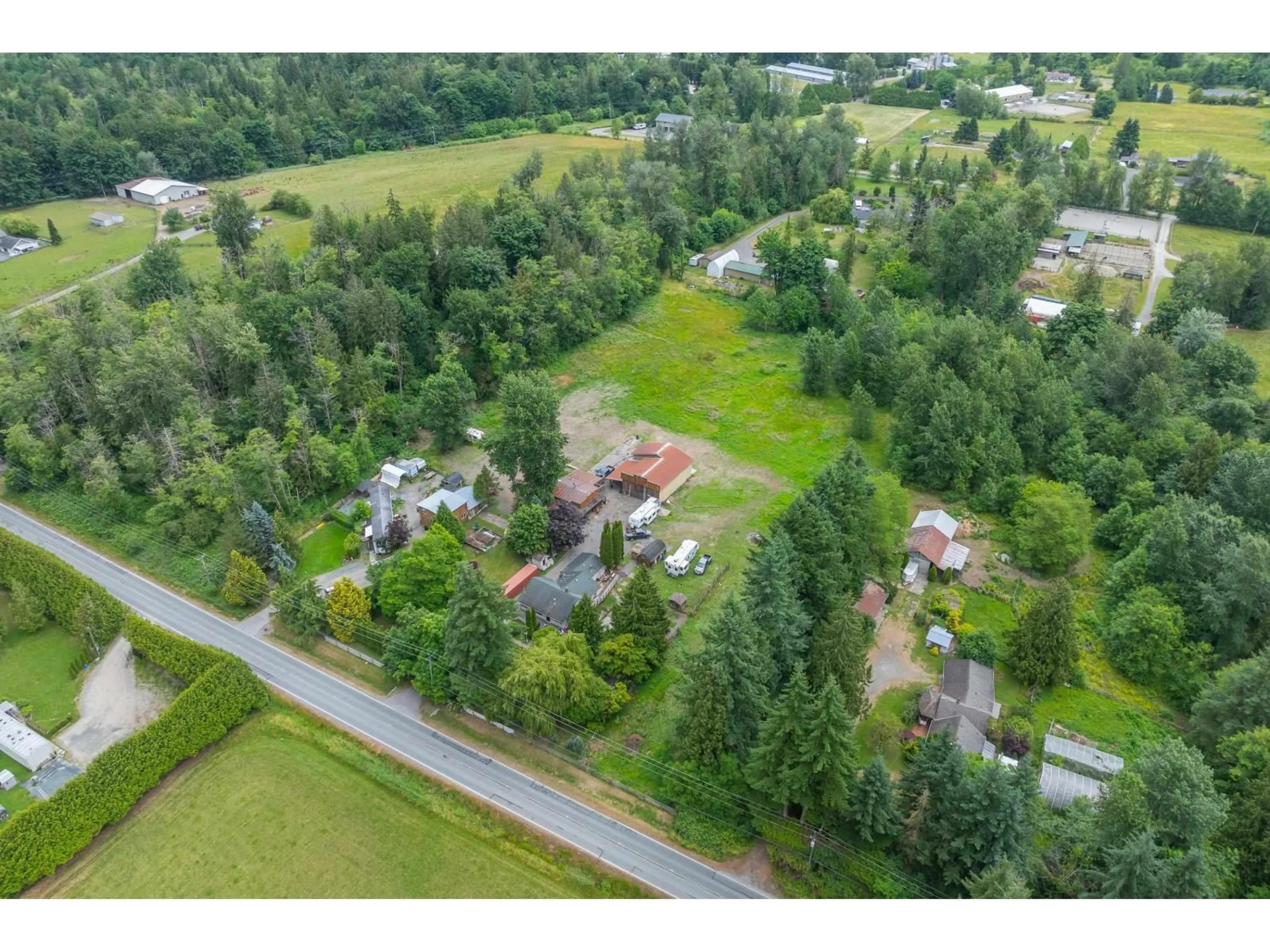 A pic from outside/outdoor area/front of a property/back of a property/a pic from drone, unknown for 6578 256, Langley British Columbia V4W1T8