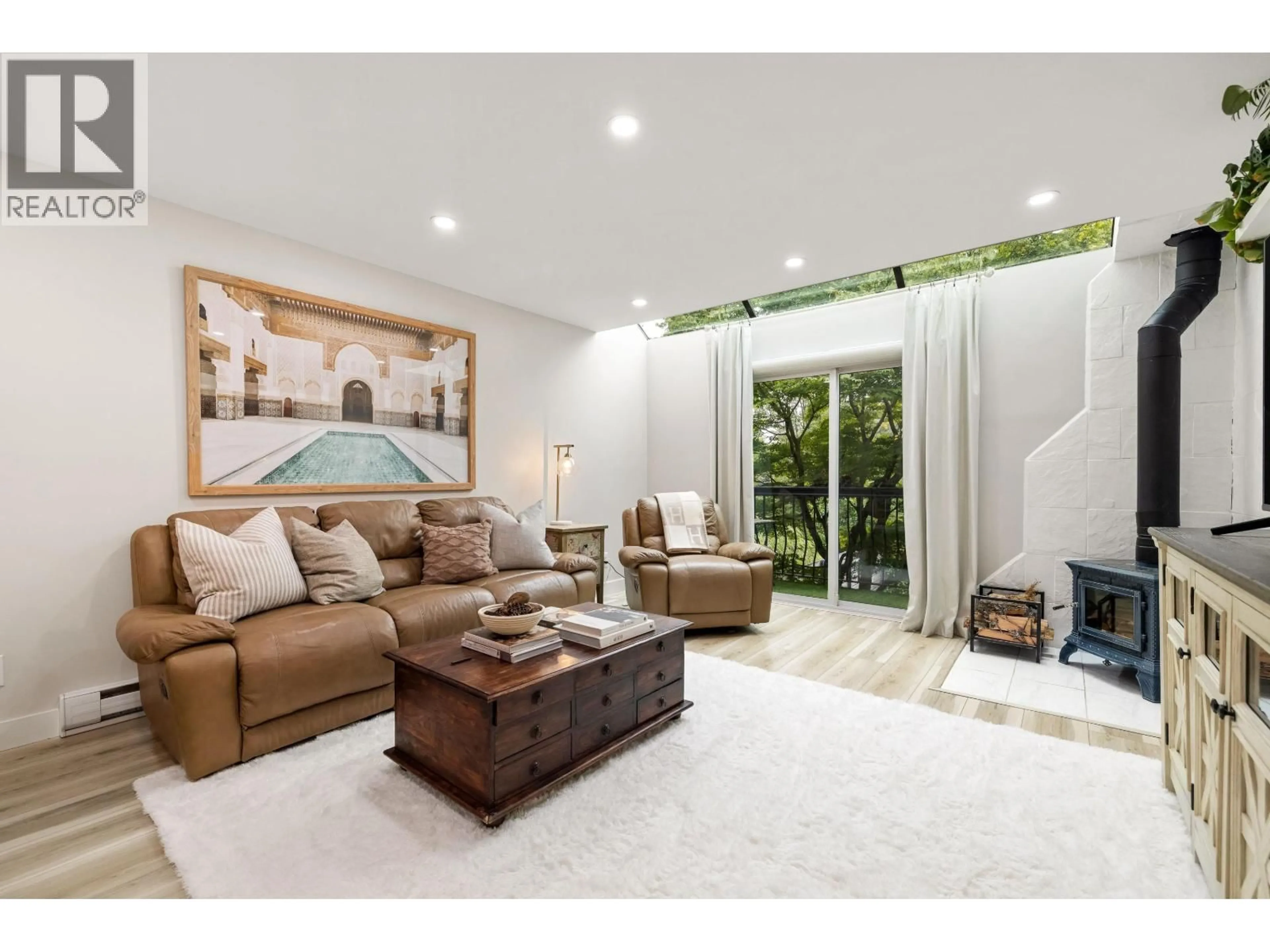 Living room with furniture, unknown for 8 - 1285 HARWOOD STREET, Vancouver British Columbia V6E1S5