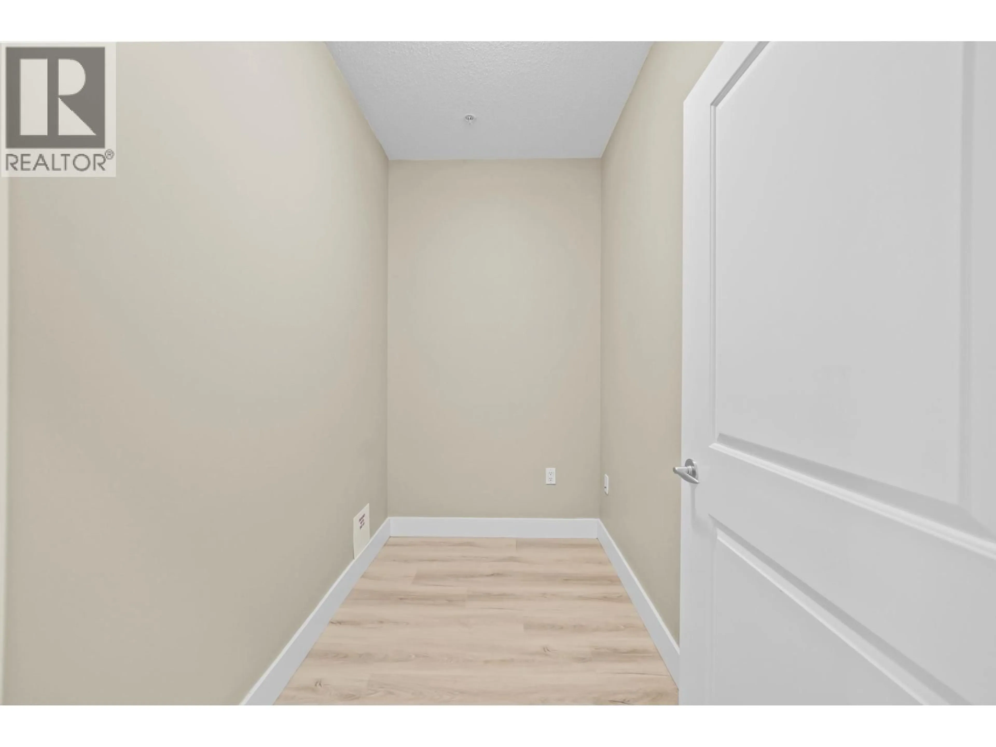 Unknown for 301 - 4885 VALLEY DRIVE, Vancouver British Columbia V6J5M7