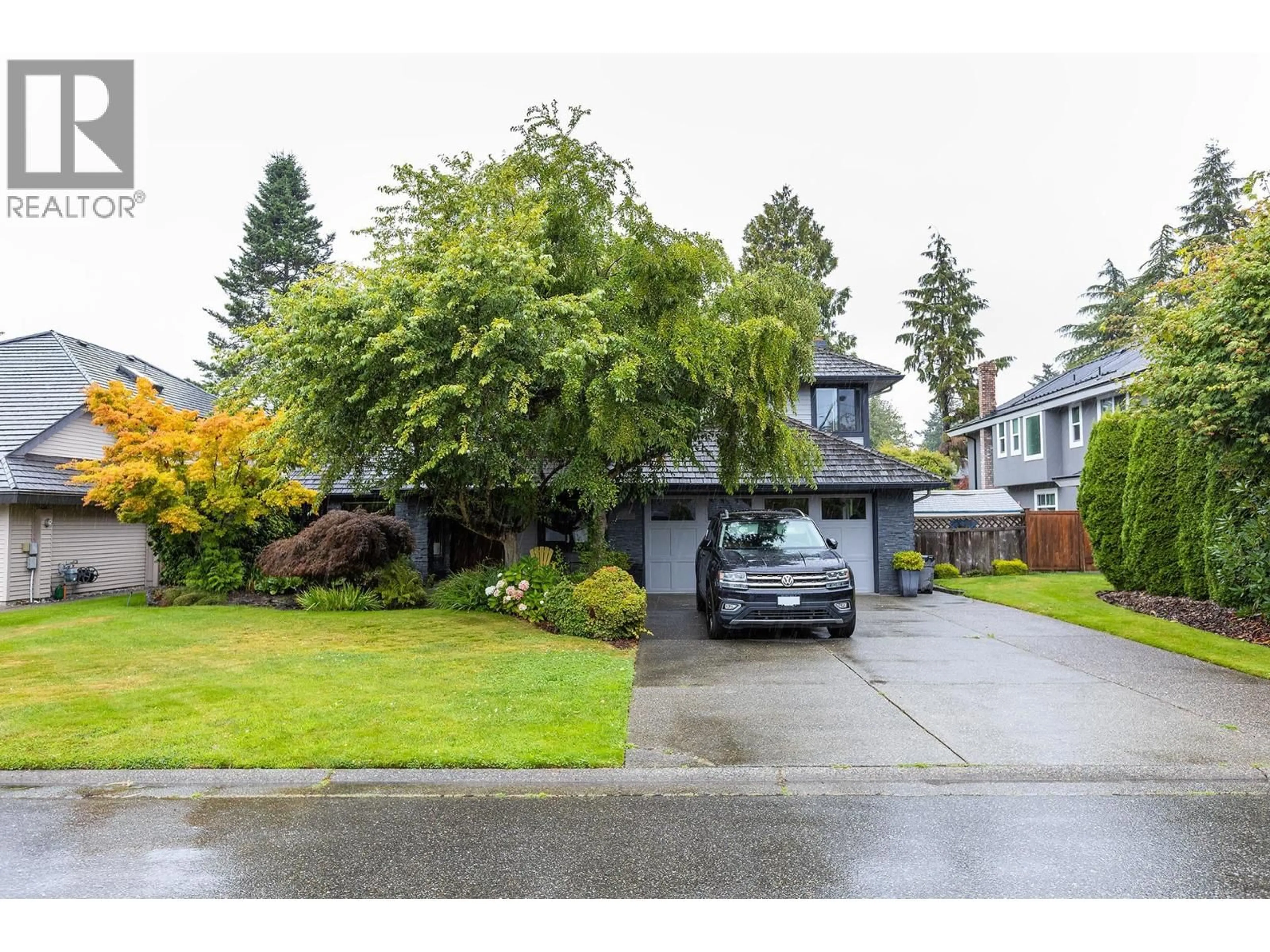 Home with vinyl exterior material, street for 4903 3 AVENUE, Delta British Columbia V4M4C1
