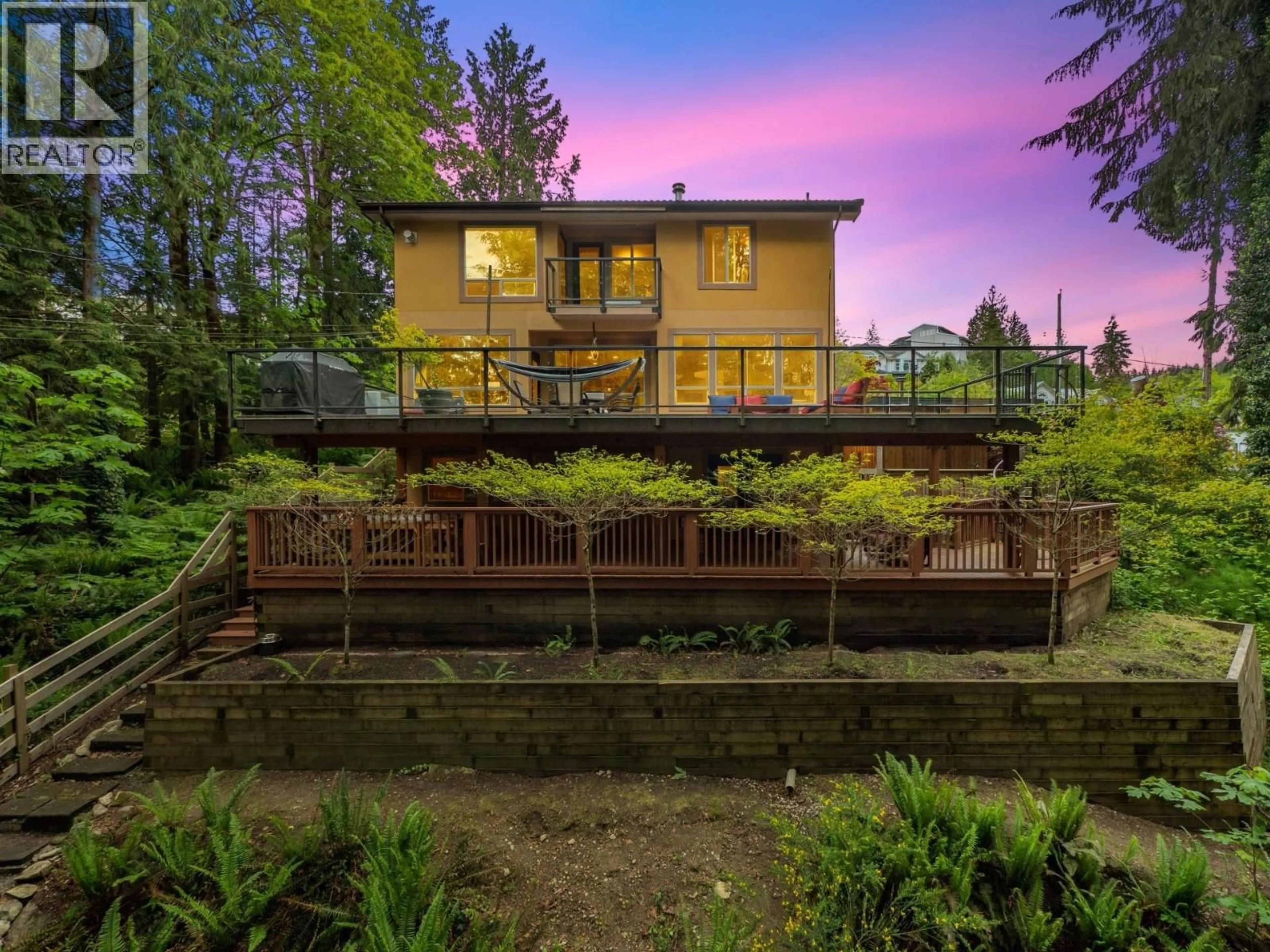 A pic from outside/outdoor area/front of a property/back of a property/a pic from drone, water/lake/river/ocean view for 5836 MARINE WAY, Sechelt British Columbia V7Z0R3