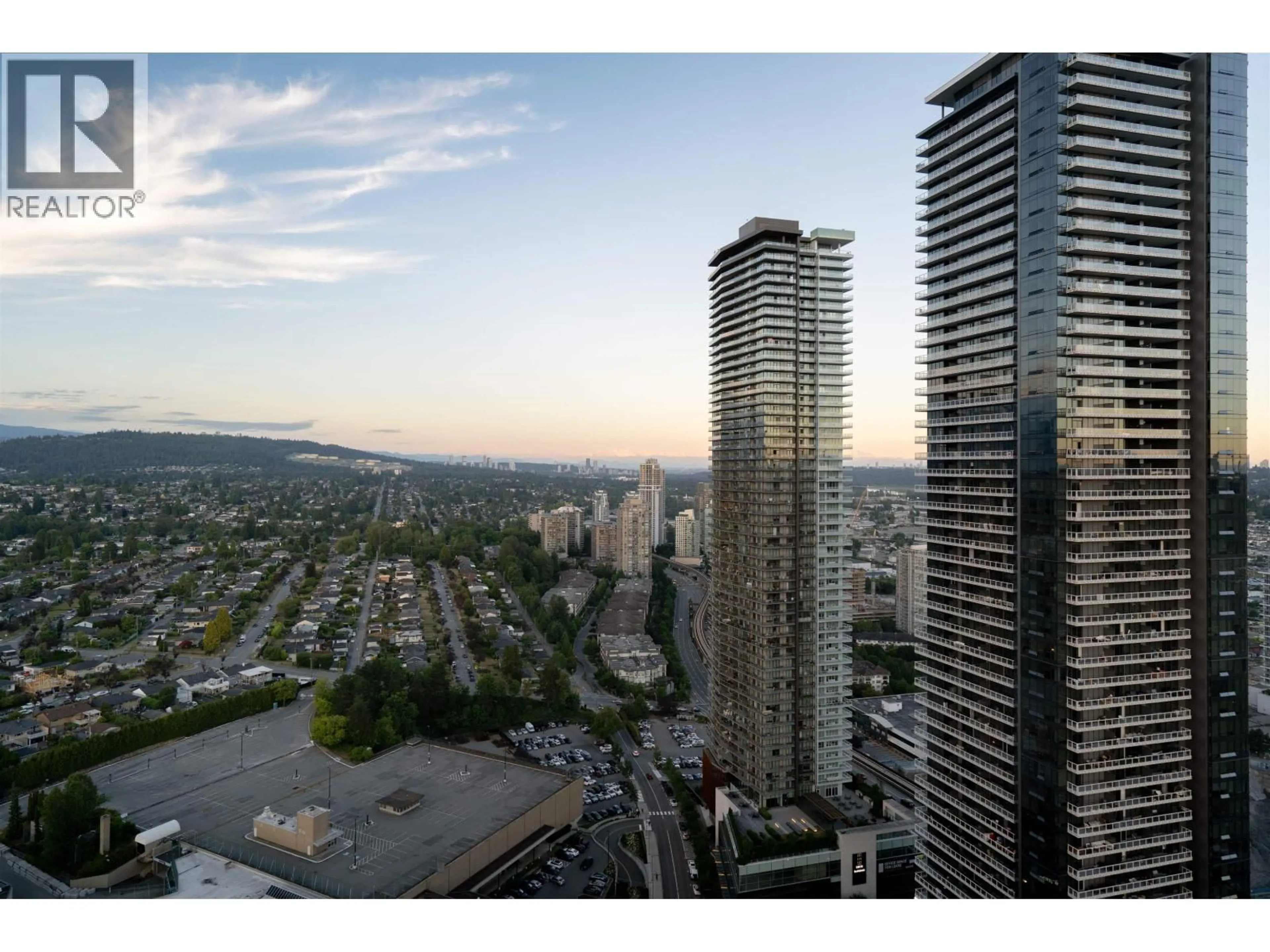 A pic from outside/outdoor area/front of a property/back of a property/a pic from drone, city buildings view from balcony for 3803 - 4510 HALIFAX WAY, Burnaby British Columbia V5C0K4