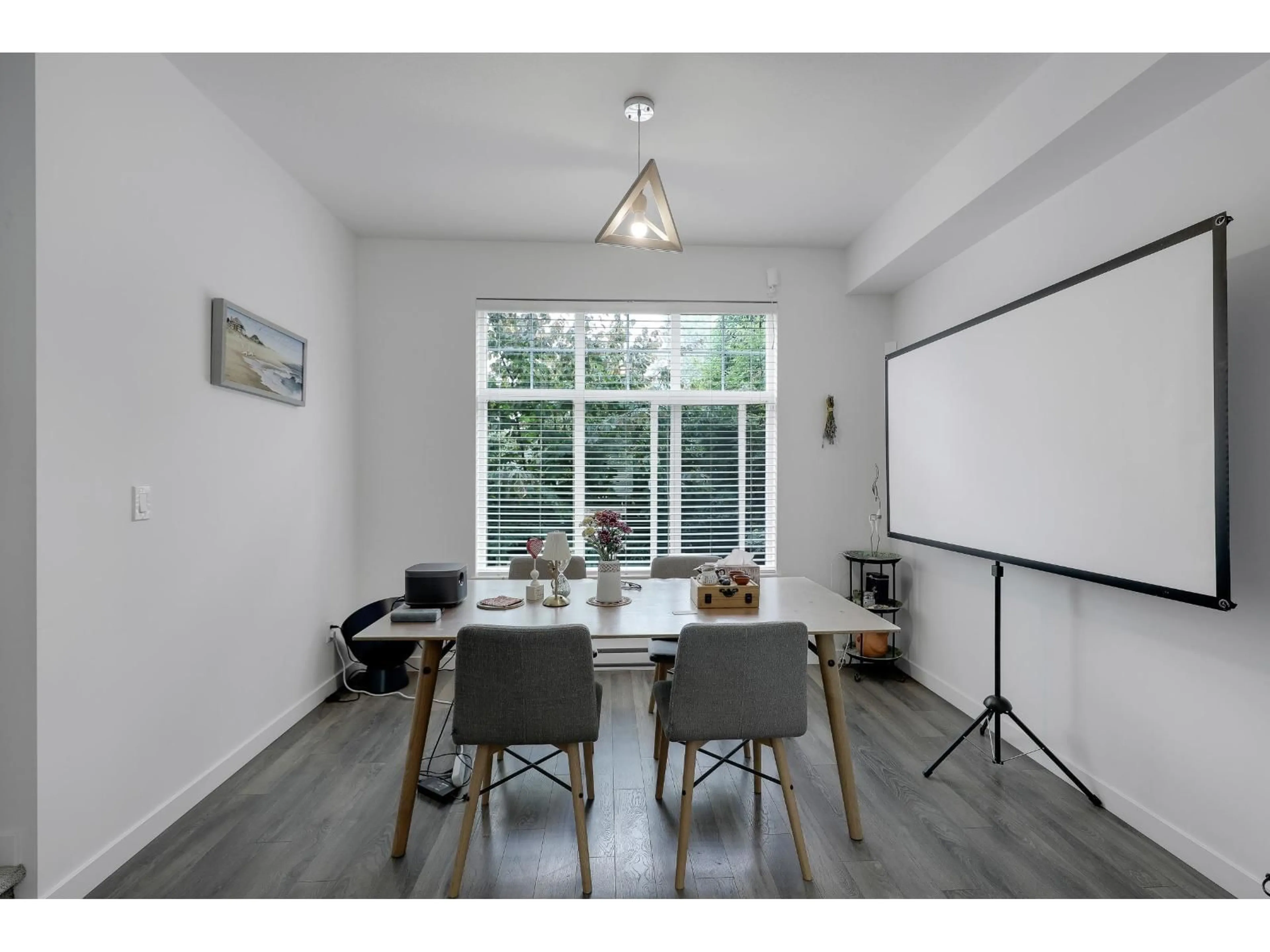 A pic of a room for 39 - 15268 28, Surrey British Columbia V4P0E8