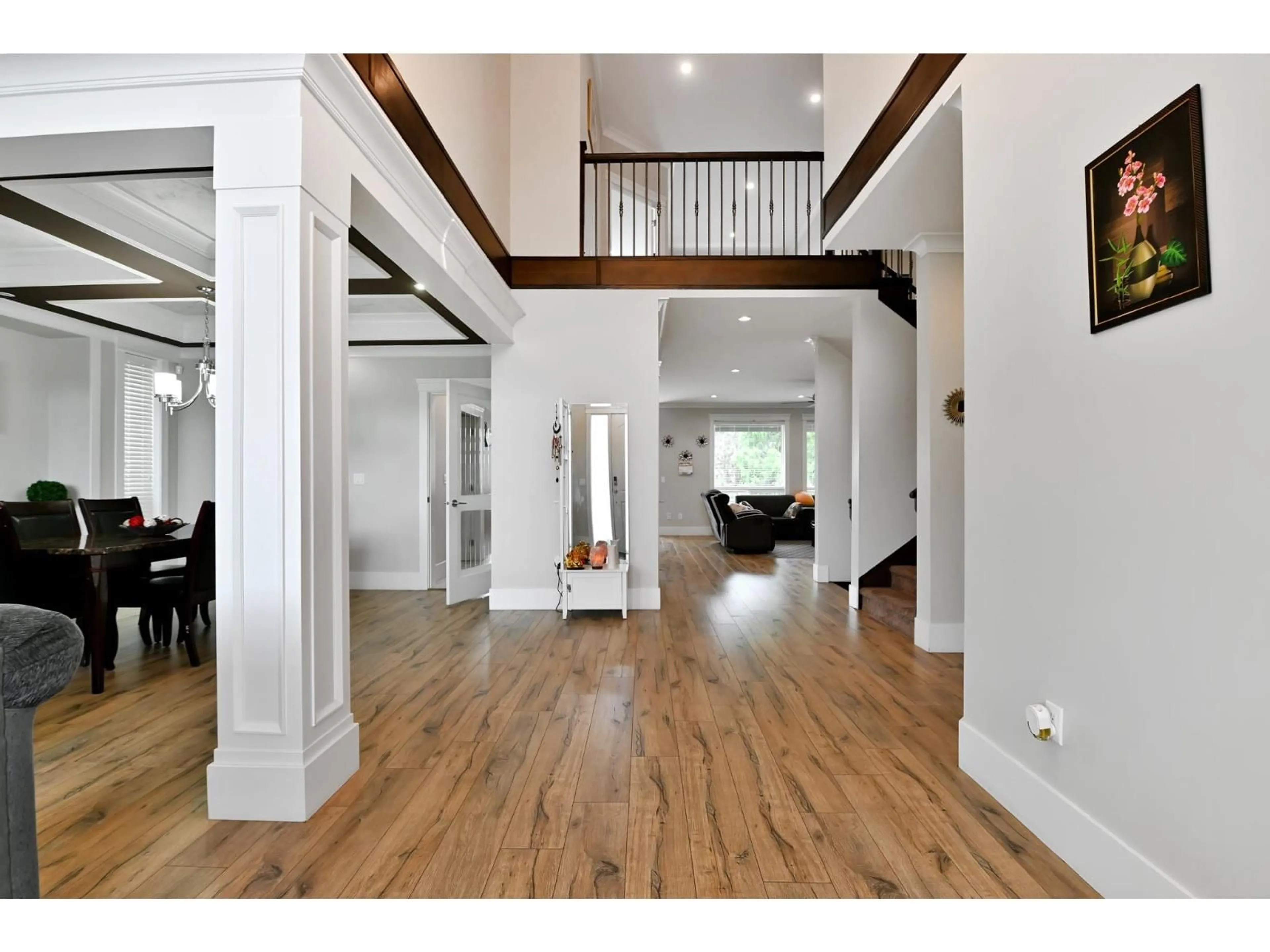 Indoor entryway for 7 - 3363 HORN, Abbotsford British Columbia V2S7B3