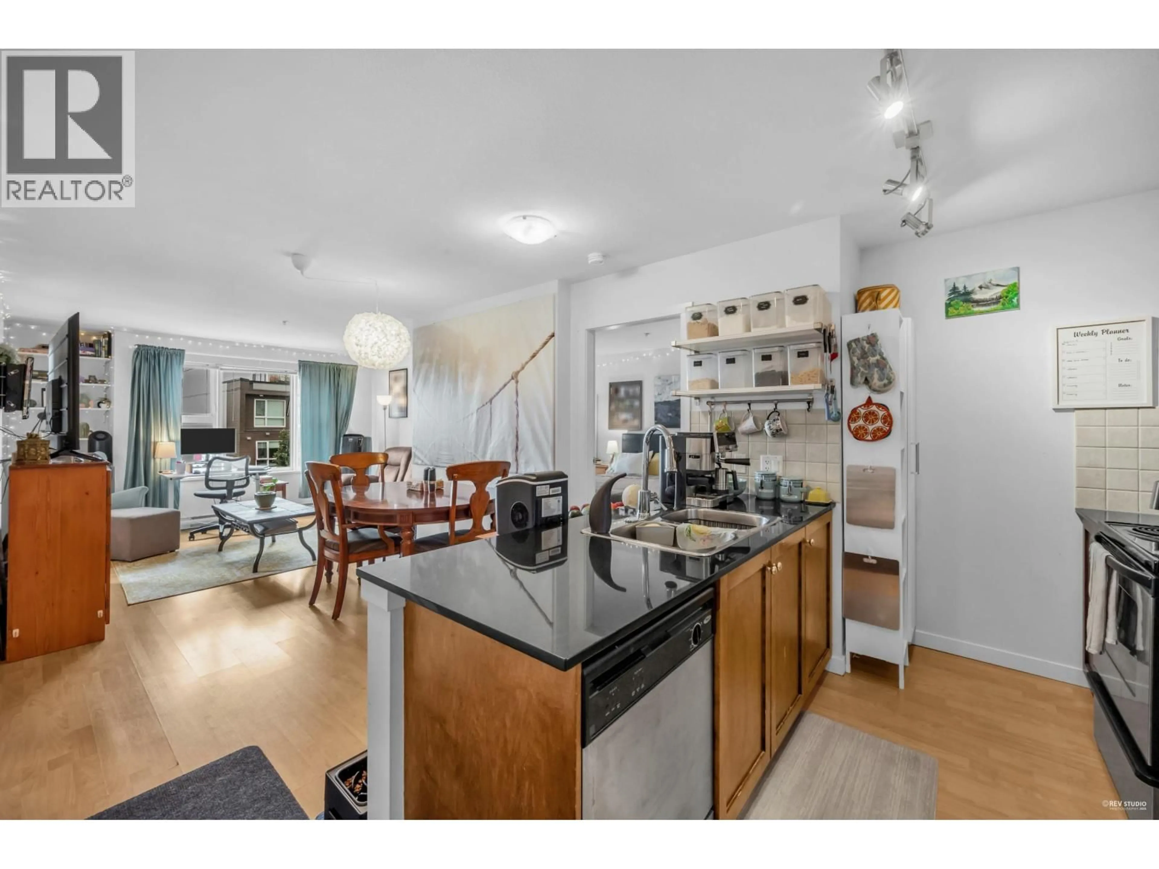 Open concept kitchen, unknown for 603 - 415 COLUMBIA STREET, New Westminster British Columbia V3L0B4