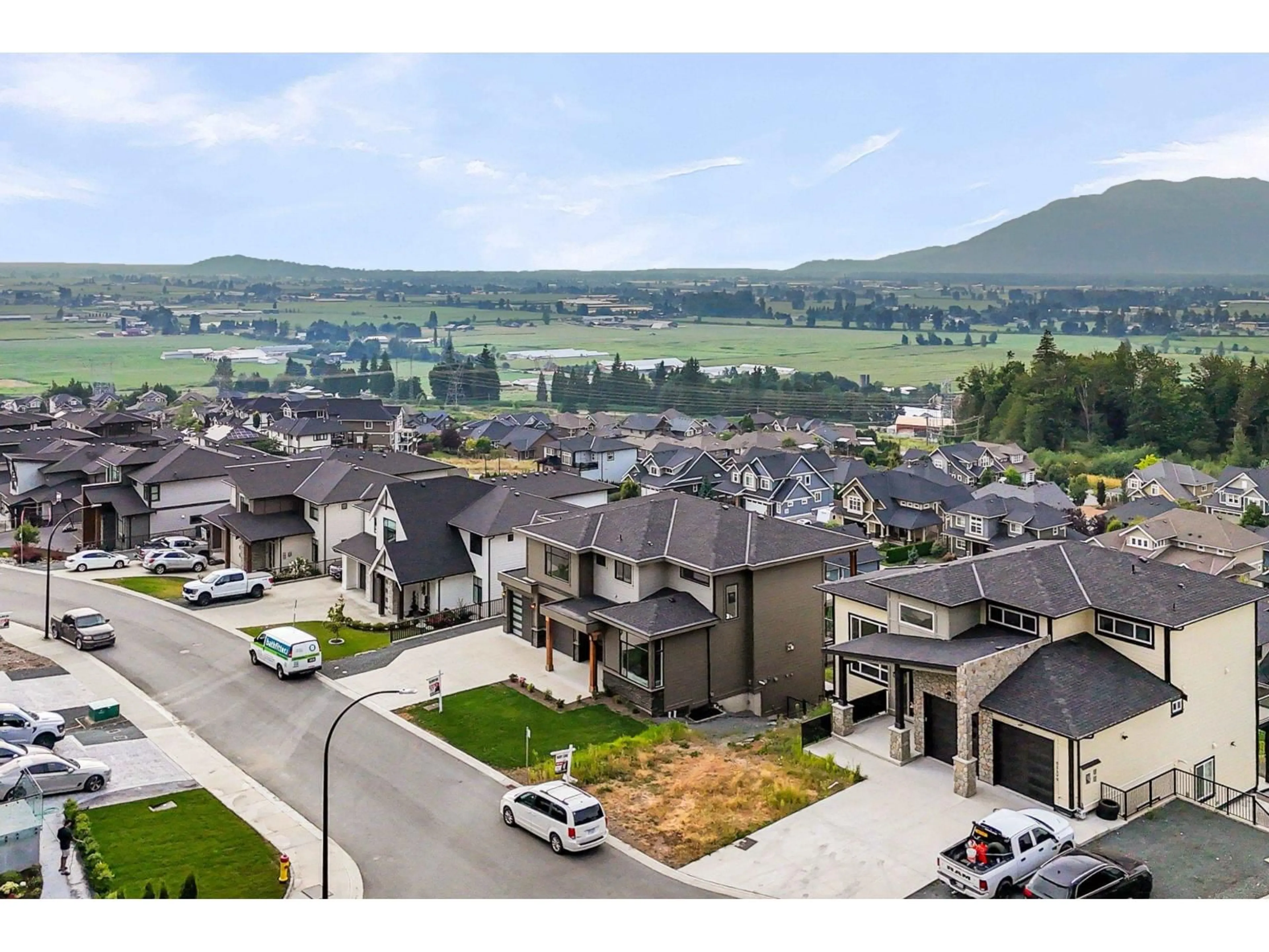 A pic from outside/outdoor area/front of a property/back of a property/a pic from drone, mountain view for 51193 CHARLOTTE PLACE, Chilliwack British Columbia V4Z0E5
