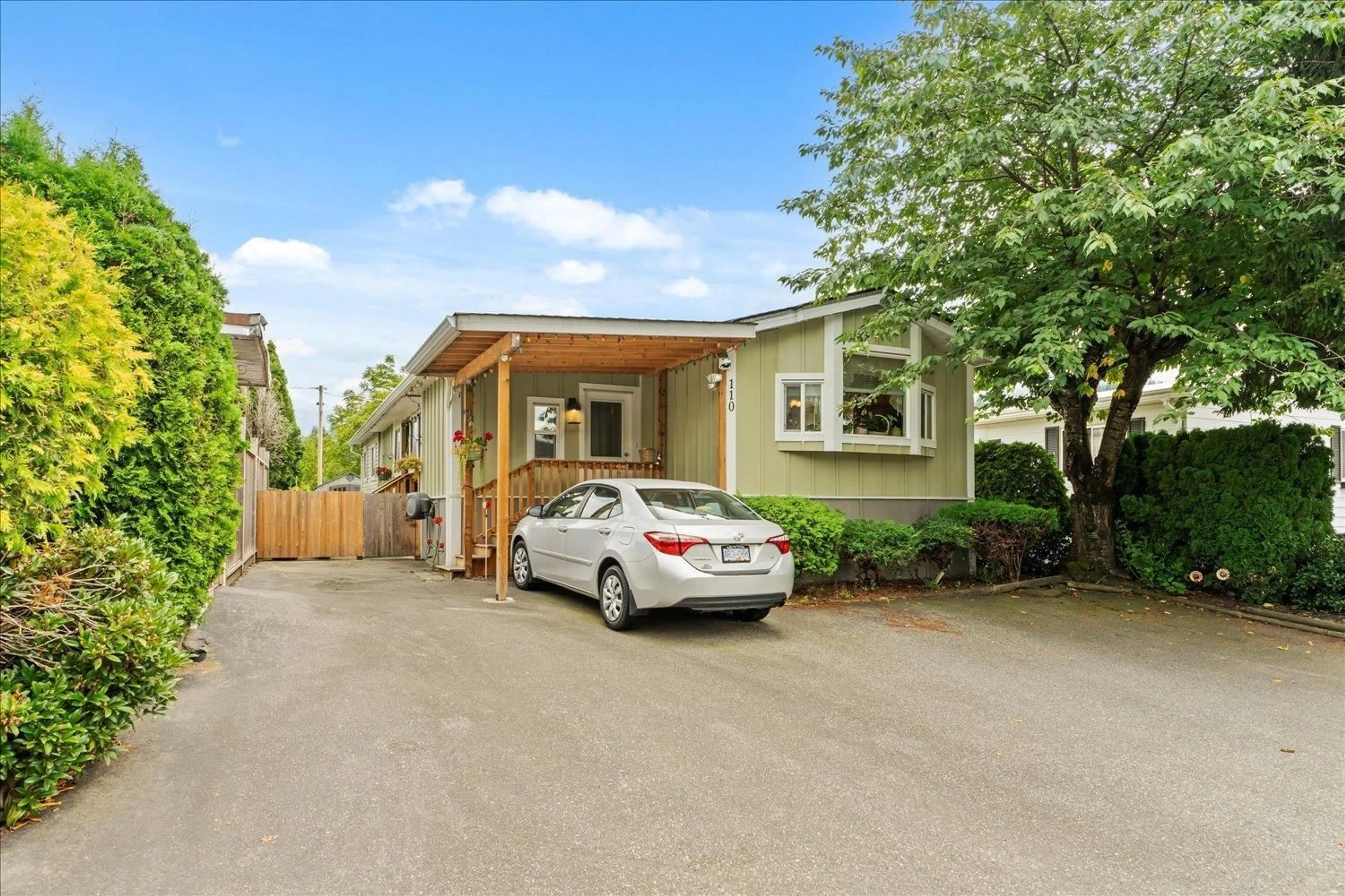 Unknown for 110 - 45640 WATSON ROAD, Chilliwack British Columbia V2R3P8