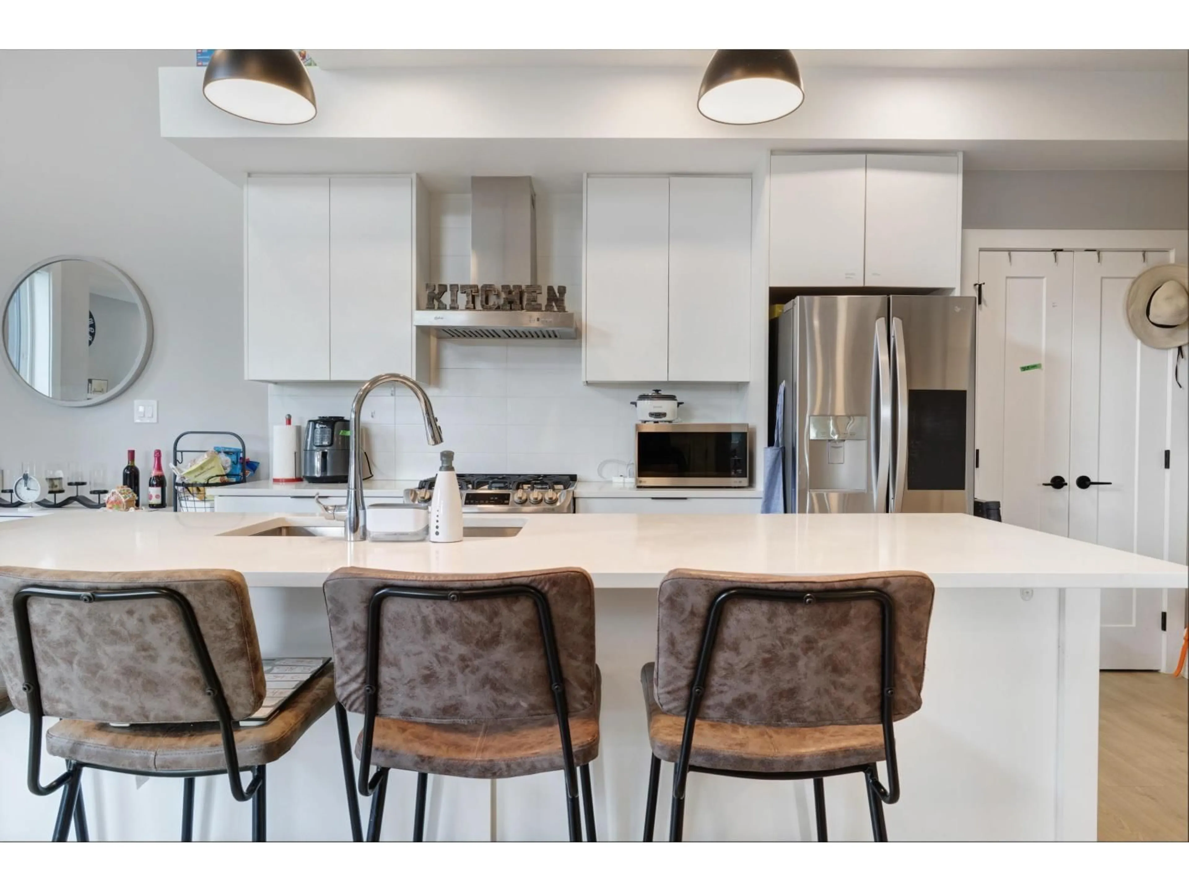 Open concept kitchen, unknown for 312 - 14818 60, Surrey British Columbia V3S0B5