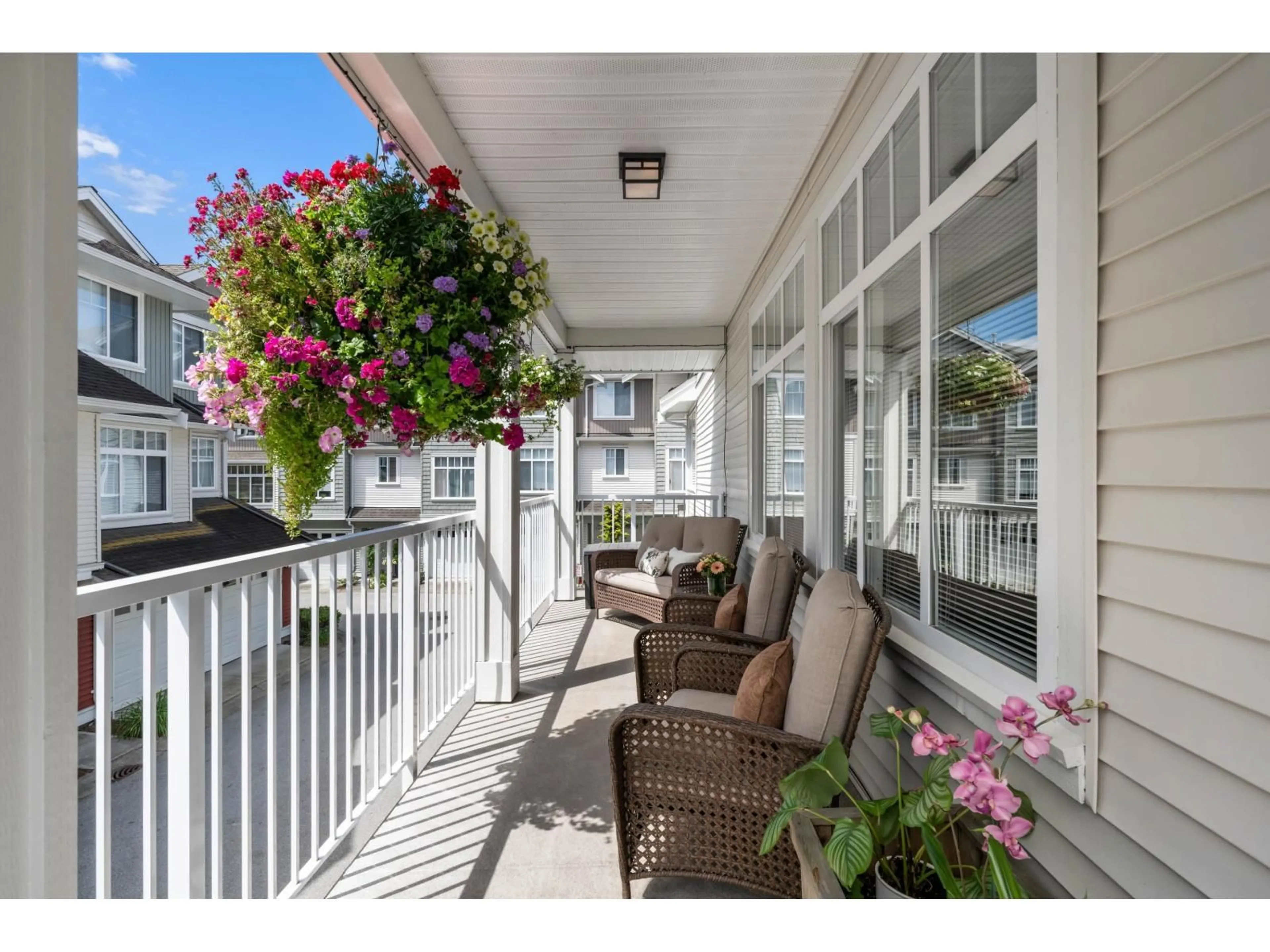Patio, street for 24 - 19480 66, Surrey British Columbia V4N5W7