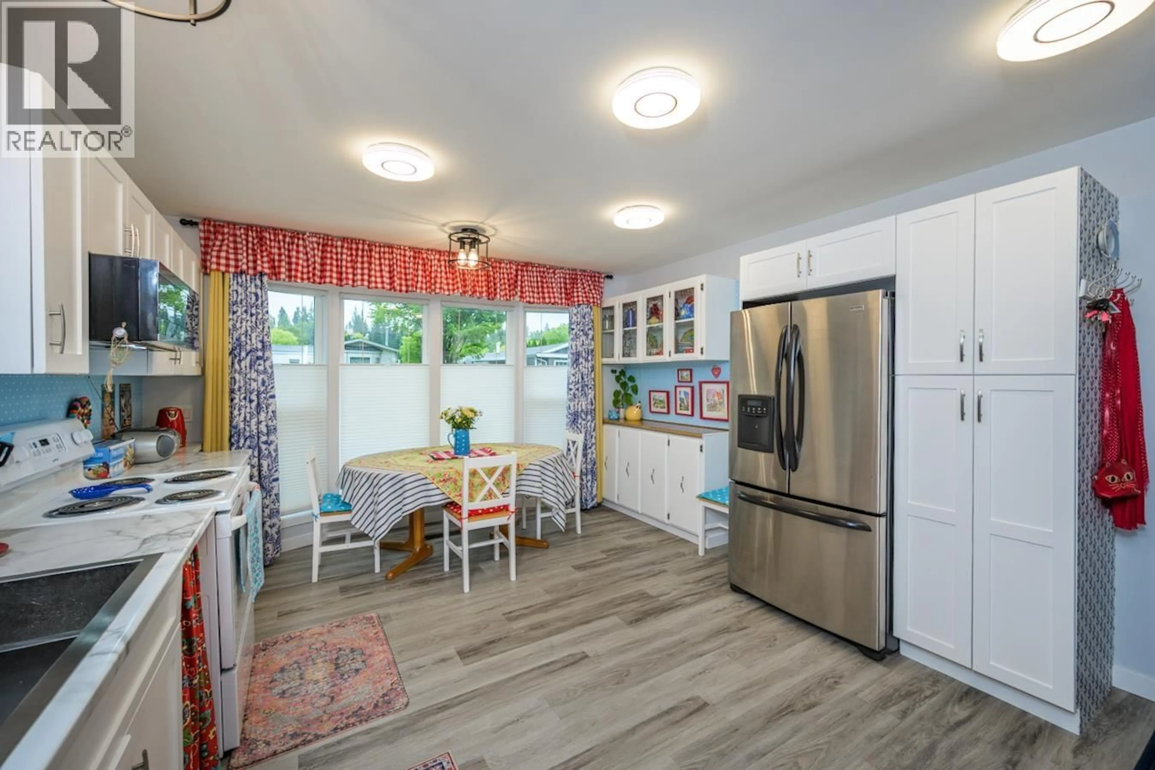 Open concept kitchen, ceramic/tile floor for #82 - 1000 INVERNESS ROAD, Prince George British Columbia V2K4V1