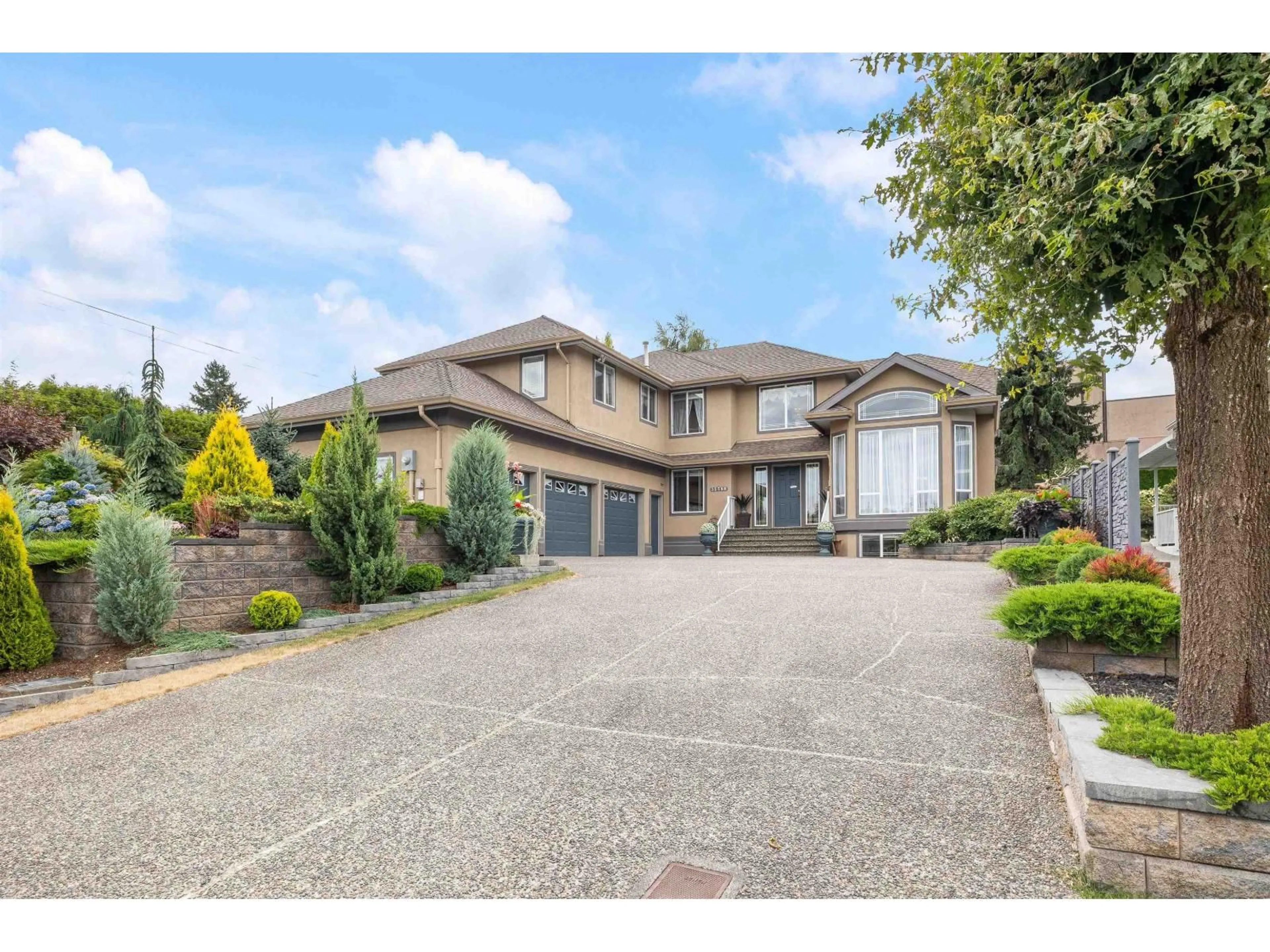 Home with brick exterior material, street for 32788 CHILCOTIN, Abbotsford British Columbia V2T5S5