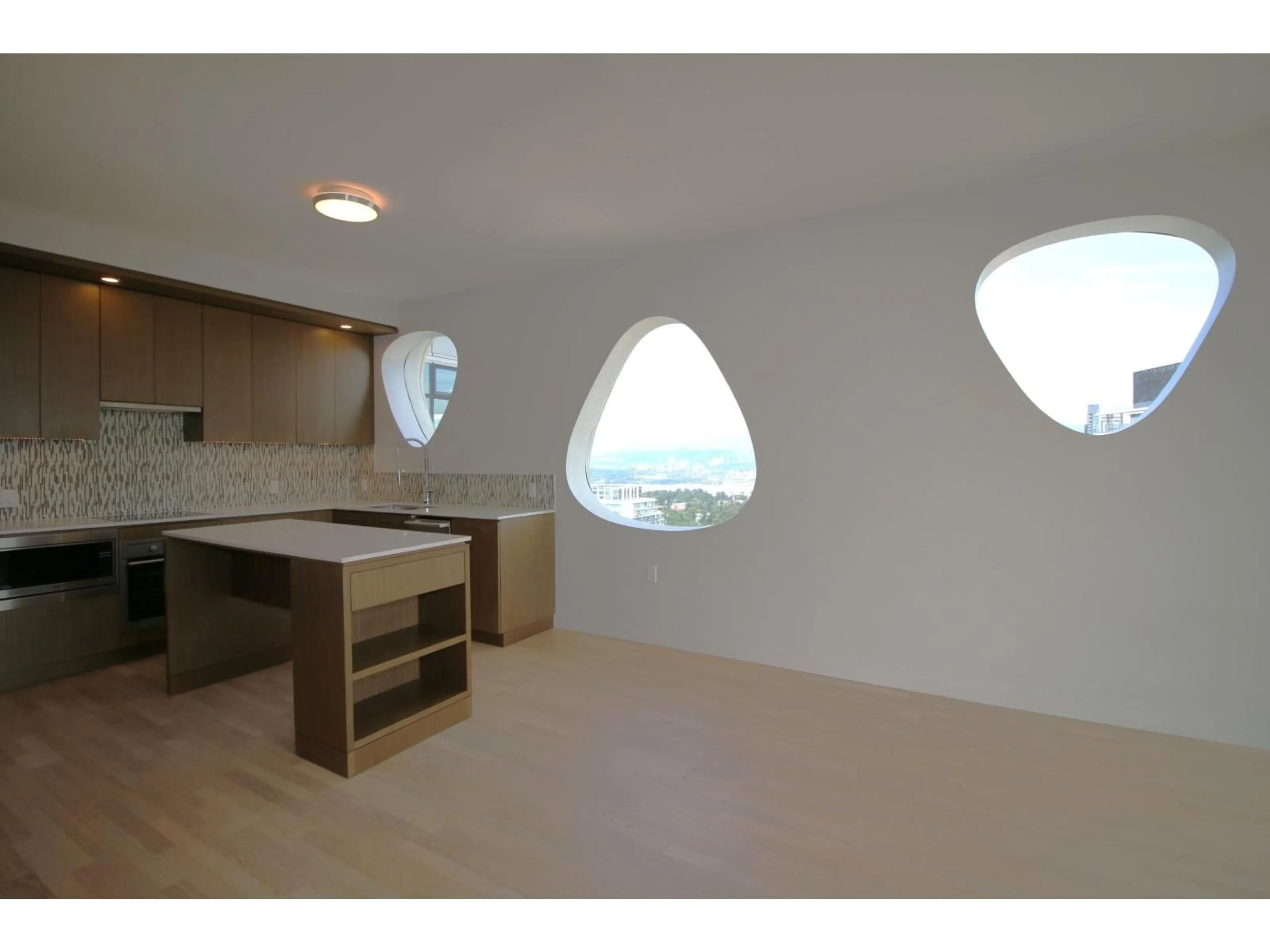 A pic of a room for 3301 - 13495 CENTRAL, Surrey British Columbia V3T0K2