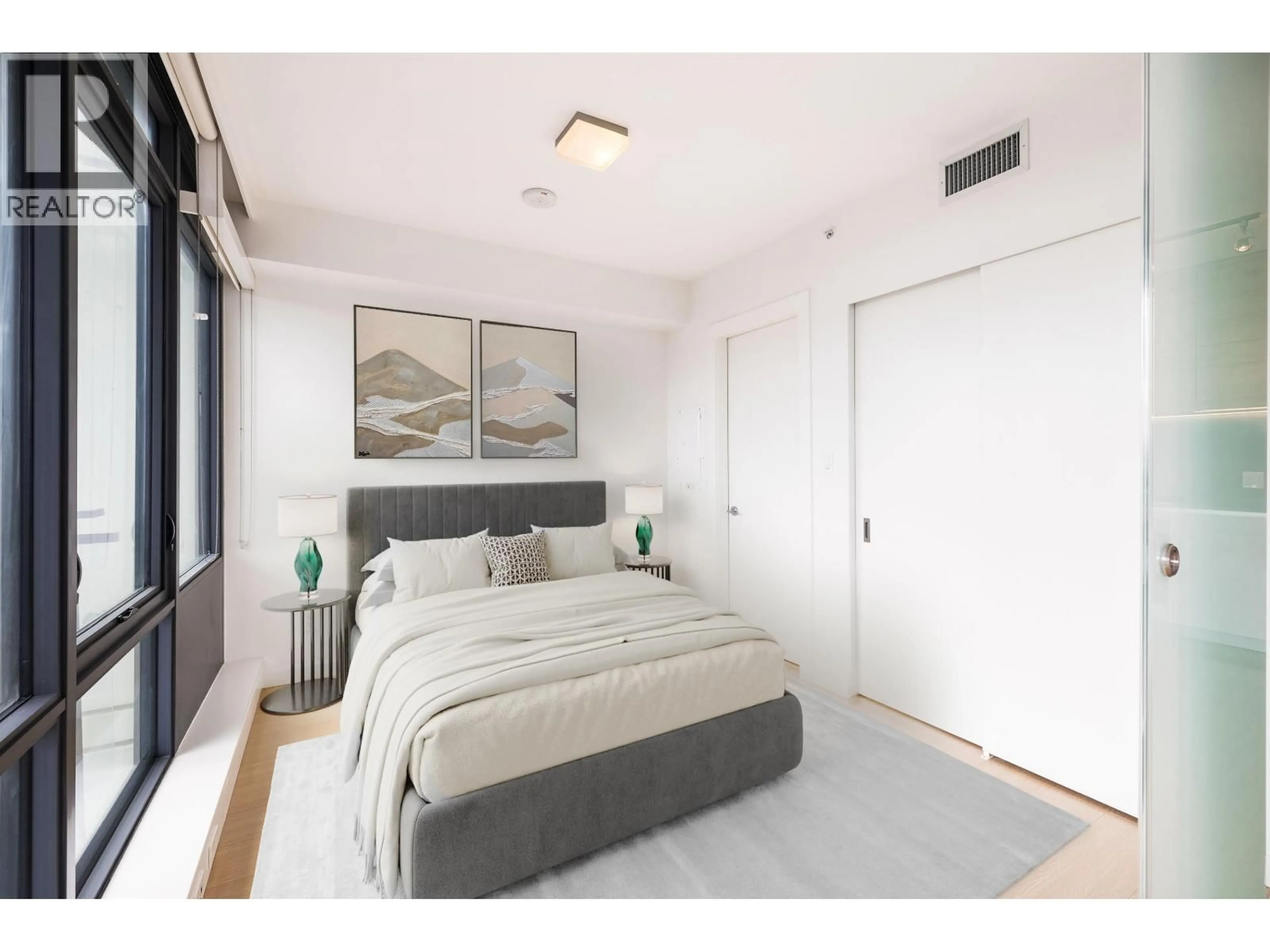 Bedroom with bed, unknown for 705 - 2378 ALPHA AVENUE, Burnaby British Columbia V5C0K2