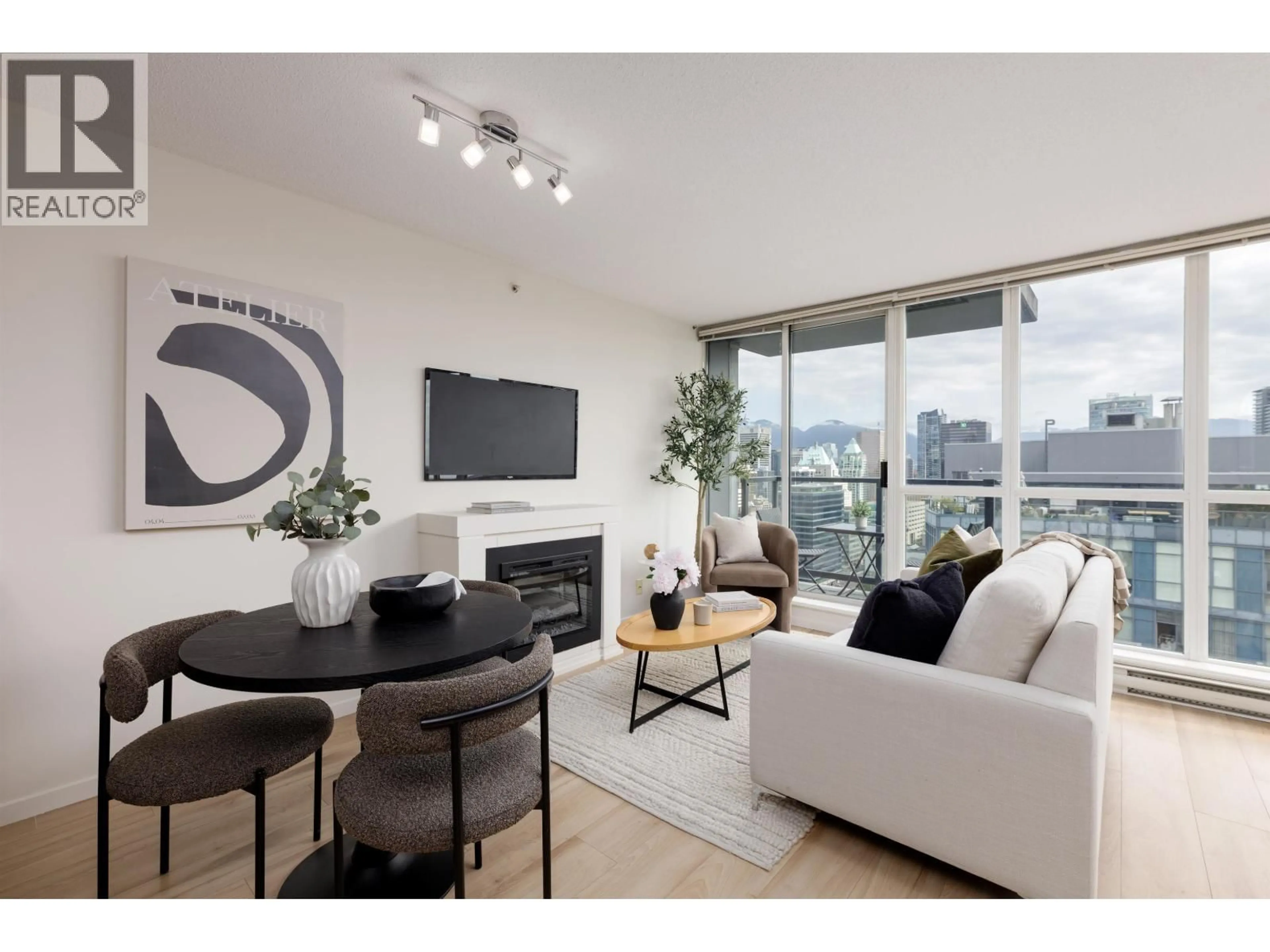 Living room with furniture, unknown for 2903 - 1199 SEYMOUR STREET, Vancouver British Columbia V6B1K3