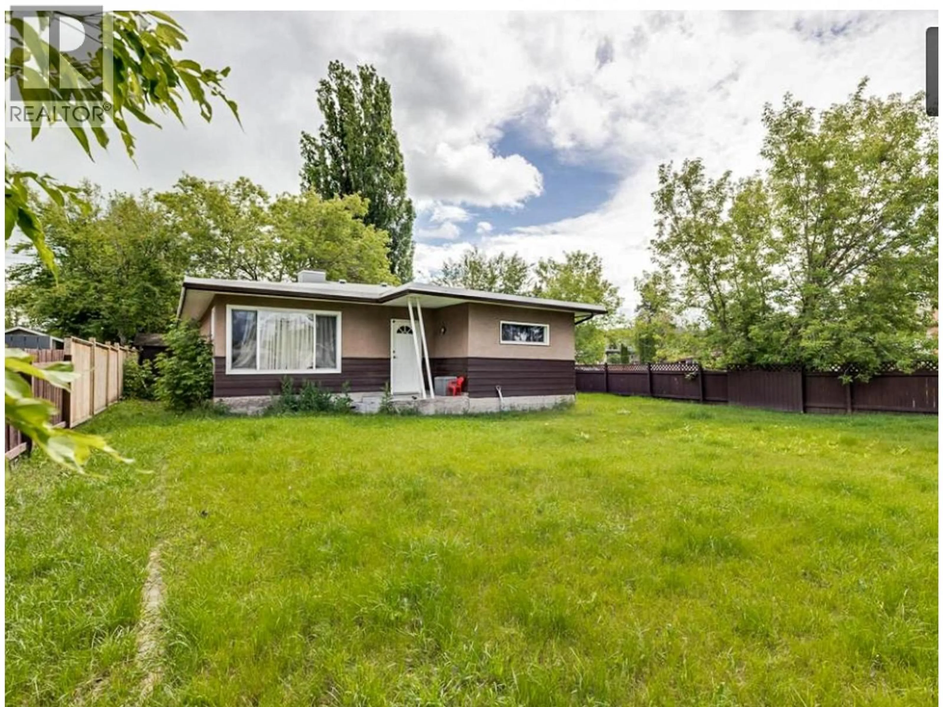 A pic from outside/outdoor area/front of a property/back of a property/a pic from drone, street for 1890 KENWOOD STREET, Prince George British Columbia V2L1S5