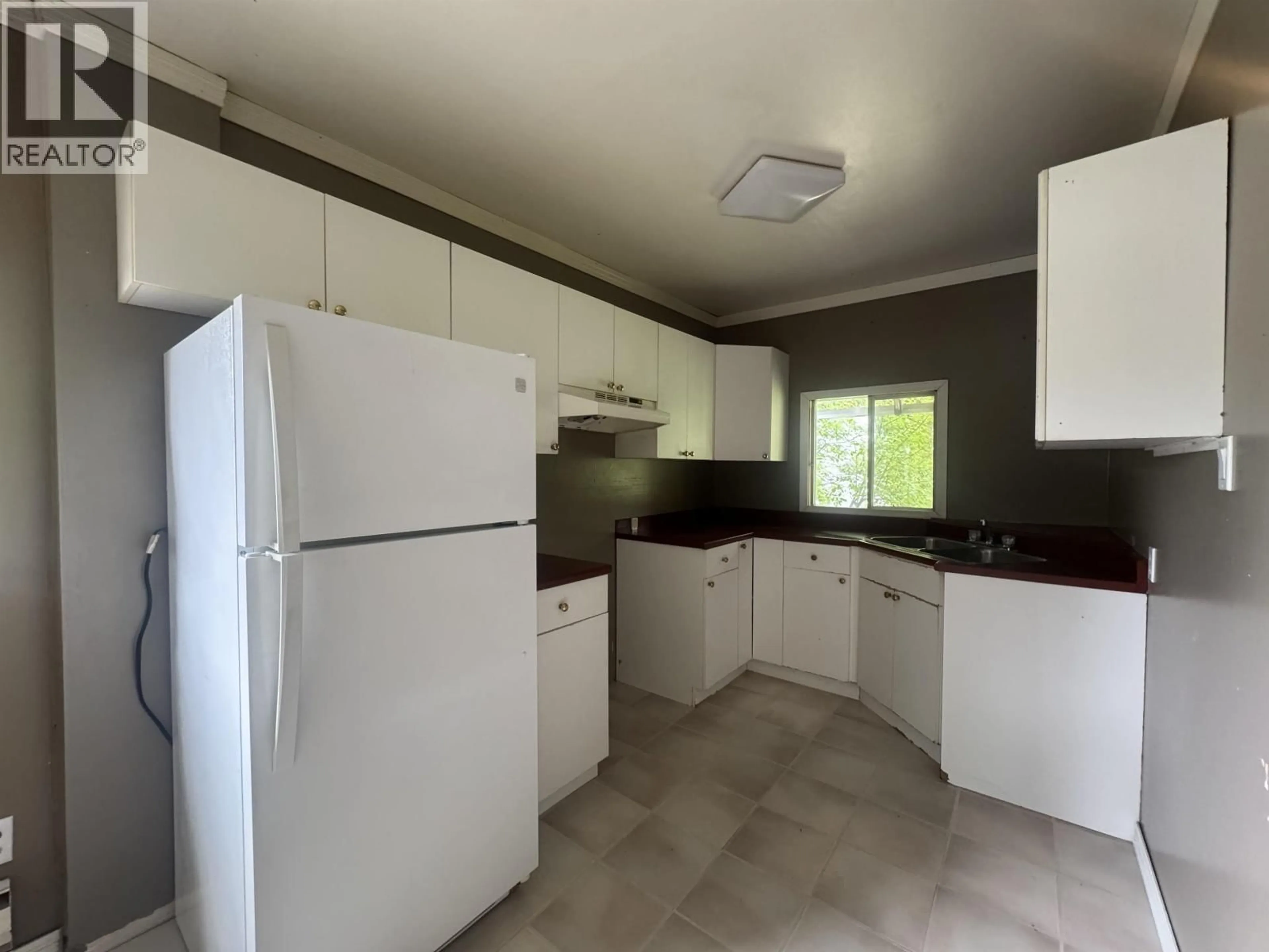 Standard kitchen, unknown for 3930 DOBBIE STREET, Terrace British Columbia V8G3M7