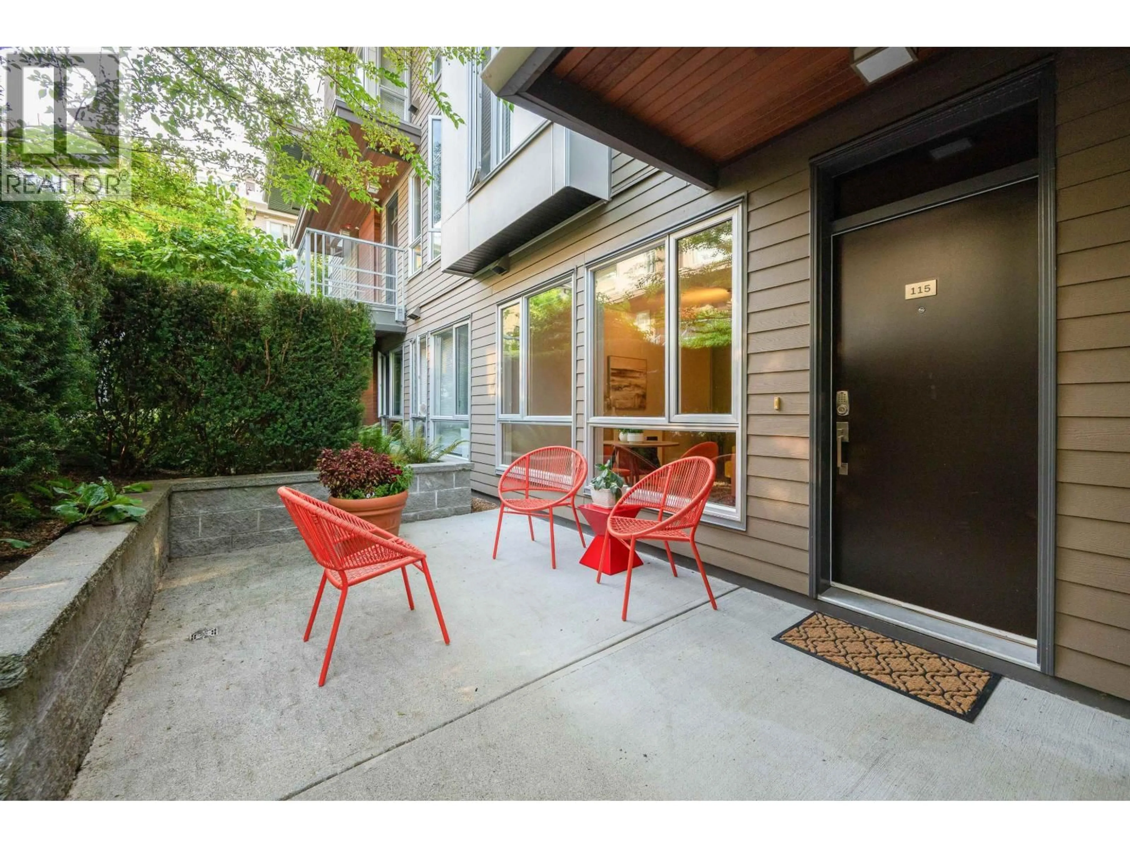 Patio, street for 115 - 735 15TH STREET, North Vancouver British Columbia V7M0B8