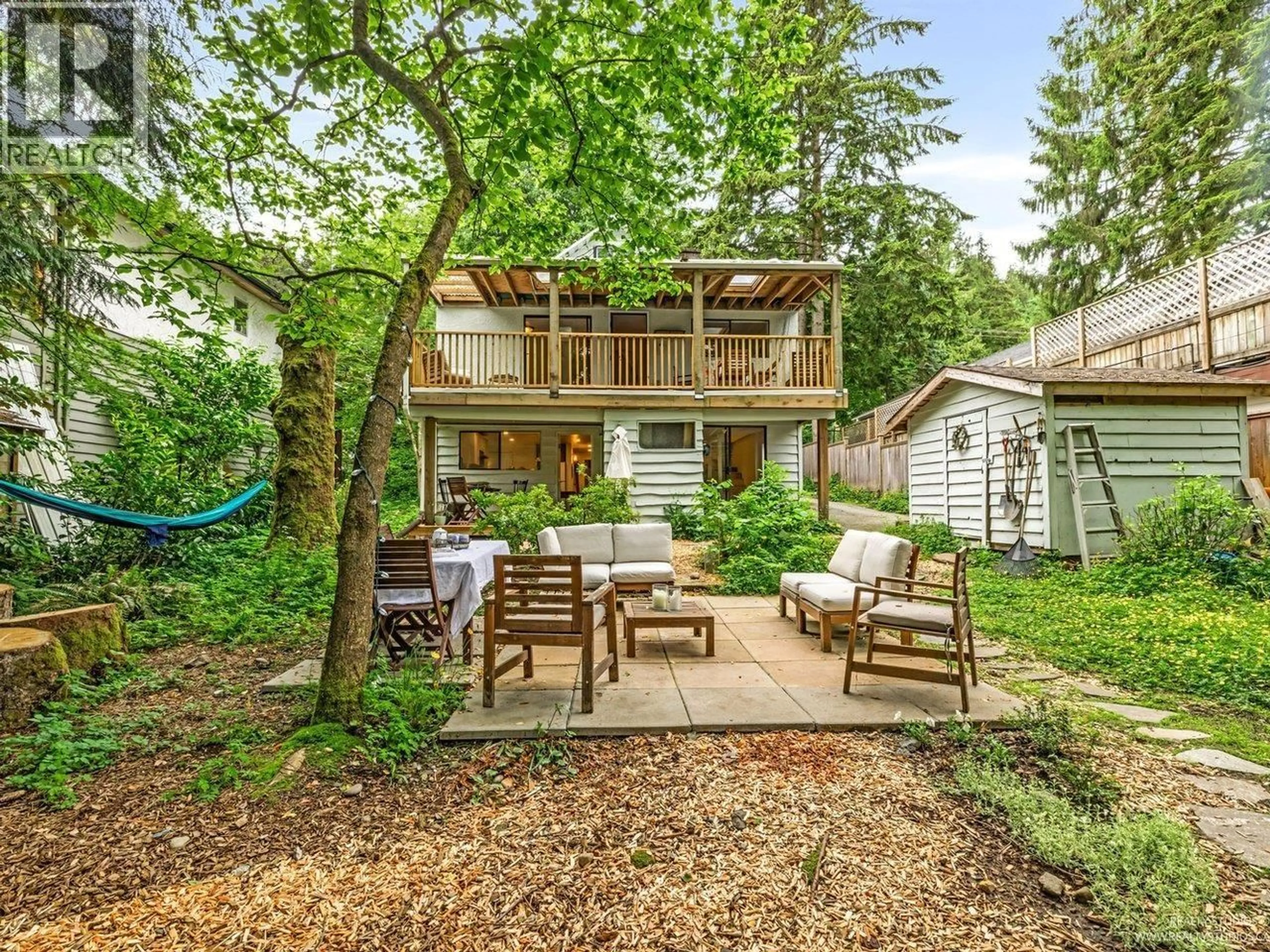 Patio, unknown for 1706 DEEP COVE ROAD, North Vancouver British Columbia V7G1S5