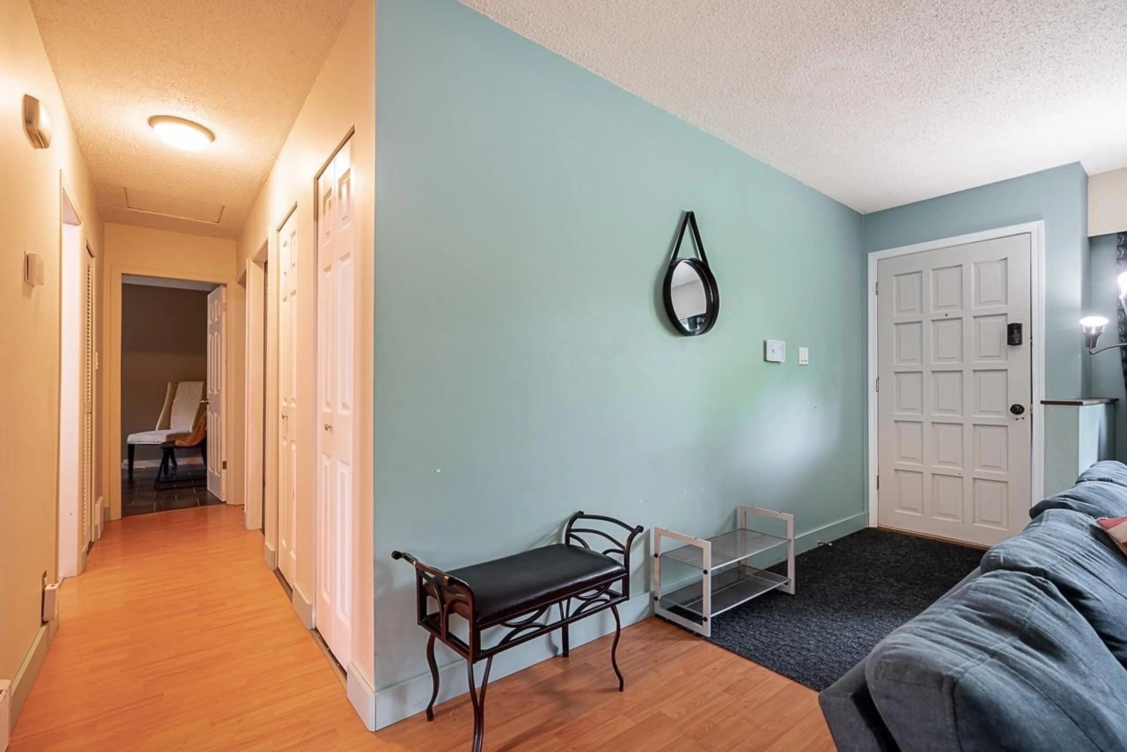 Indoor entryway for 19892 36, Langley British Columbia V3A2R4