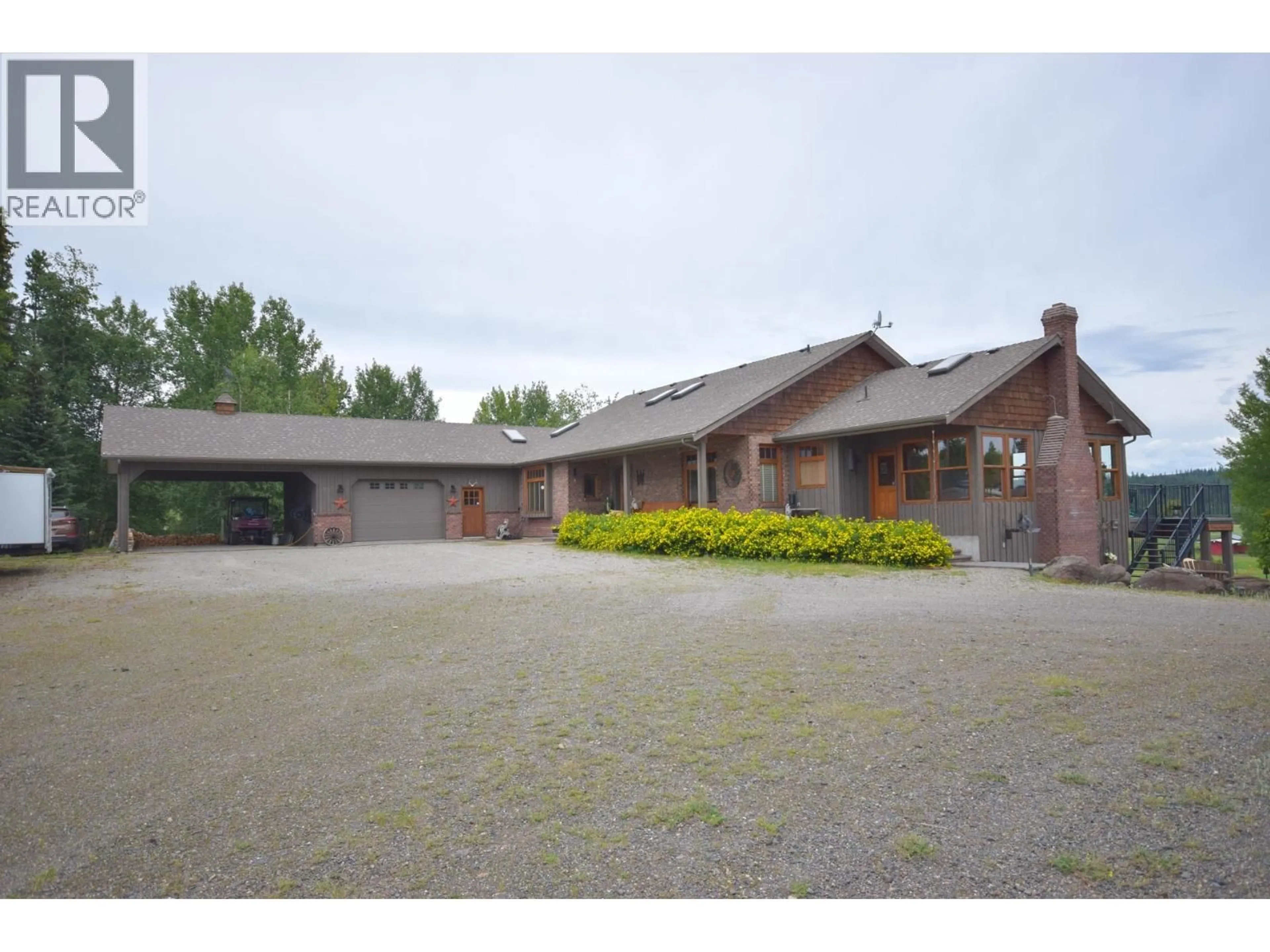 A pic from outside/outdoor area/front of a property/back of a property/a pic from drone, building for 2760 ERNST ROAD, Quesnel British Columbia V2J6H6