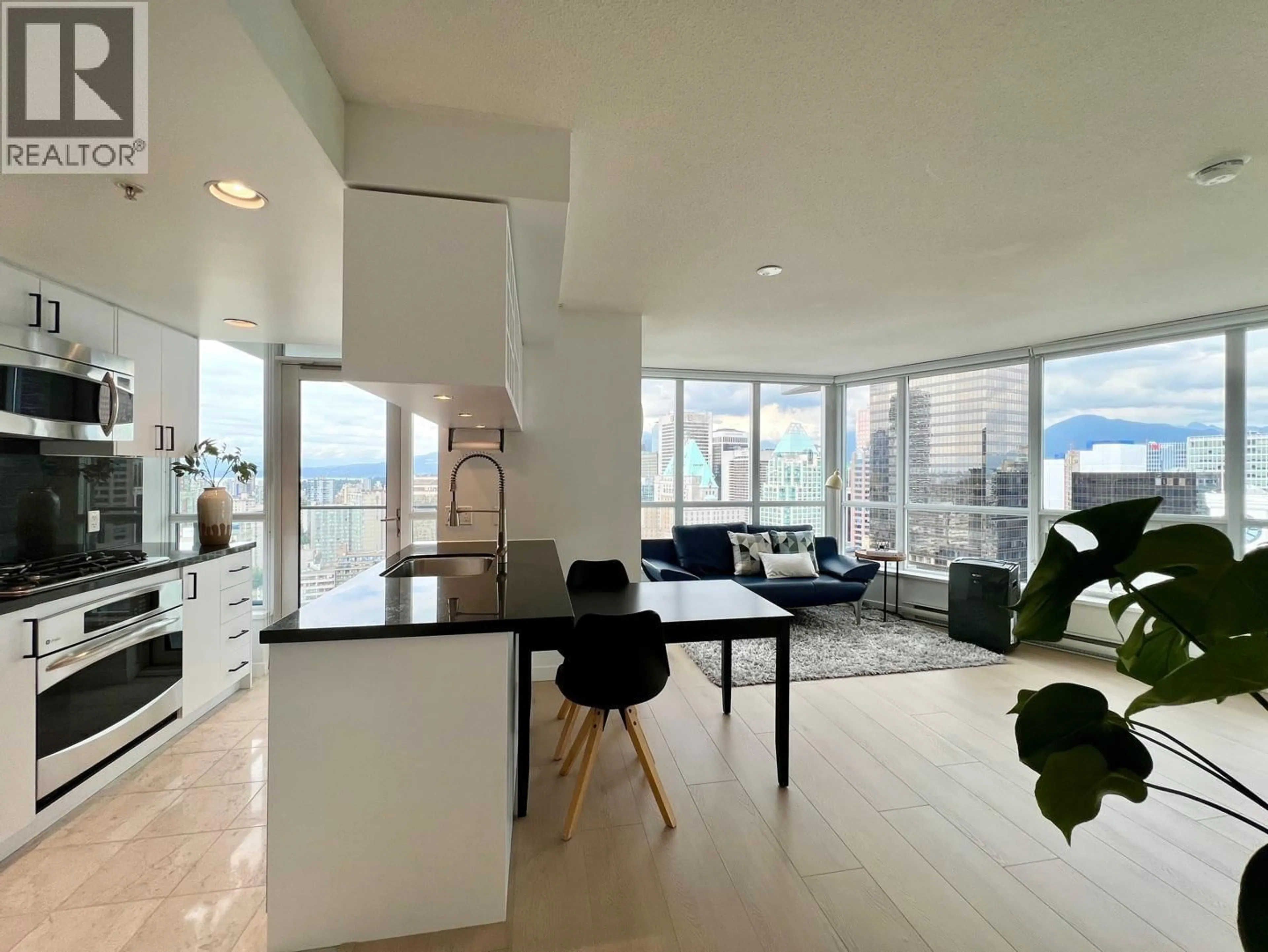 Open concept kitchen, unknown for 2811 - 833 SEYMOUR STREET, Vancouver British Columbia V6B0G4