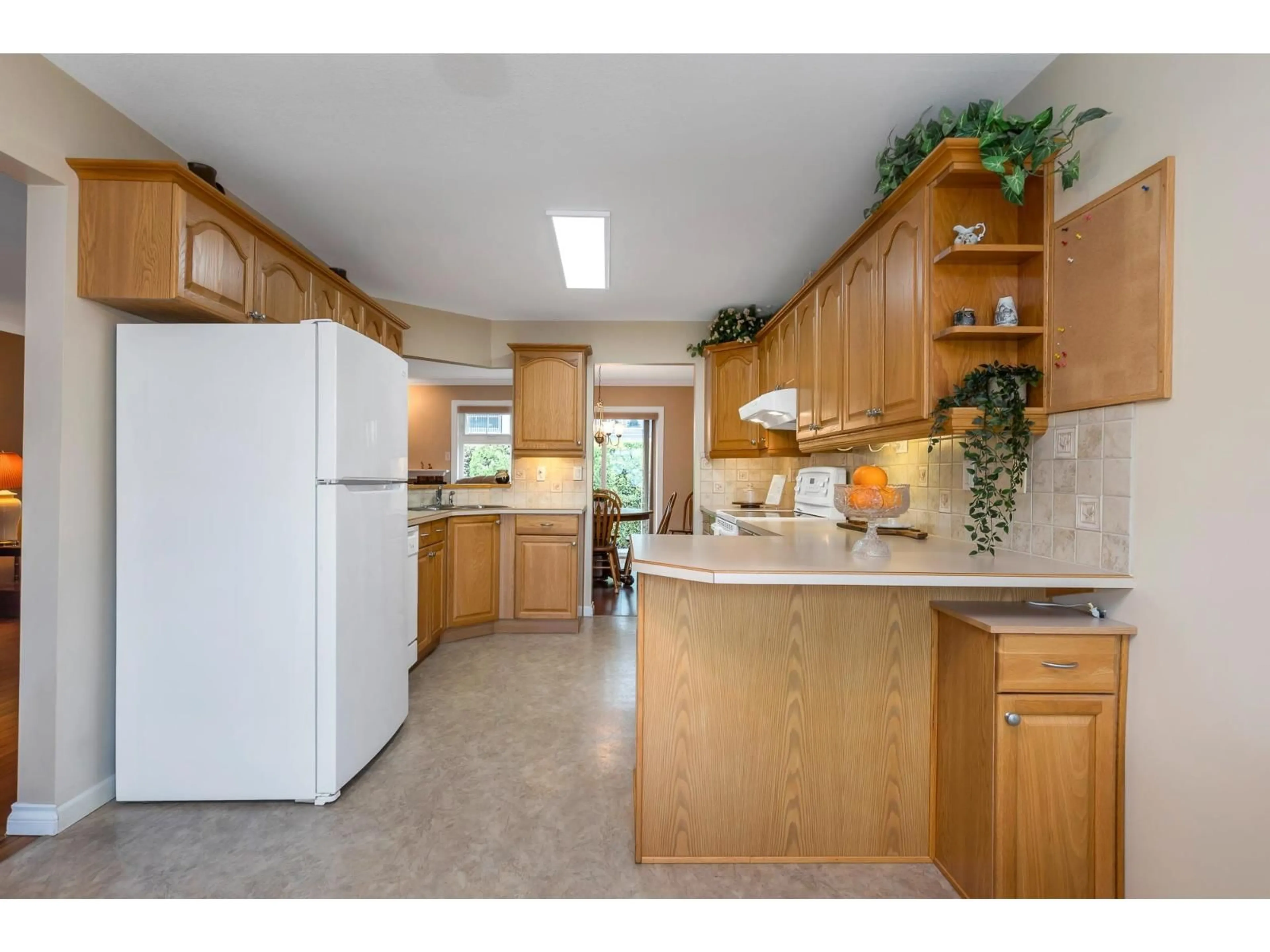 Standard kitchen, unknown for 3 - 2475 EMERSON, Abbotsford British Columbia V2T4W5