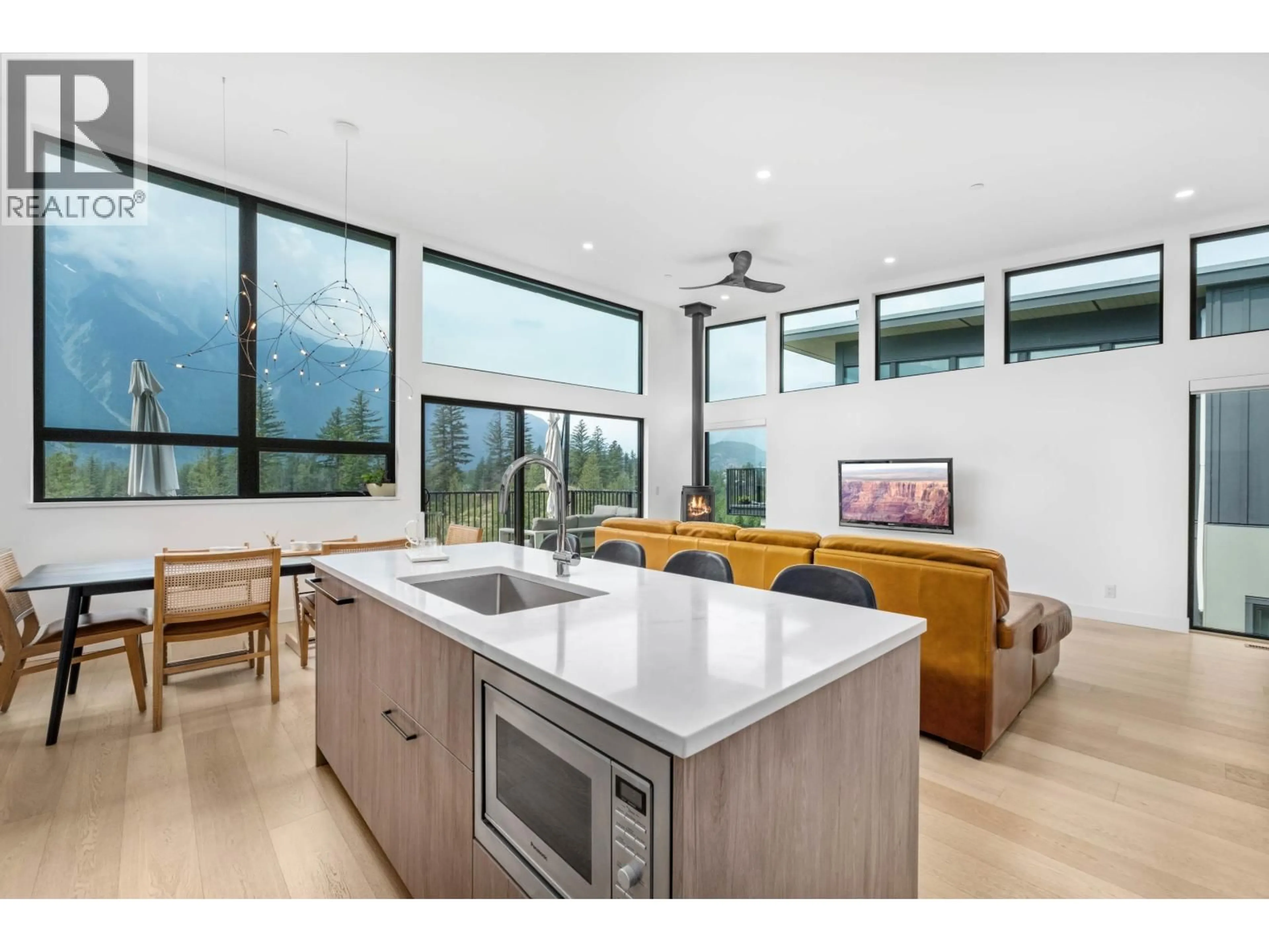Open concept kitchen, unknown for 7 - 4000 SUNSTONE WAY, Pemberton British Columbia V0N2L3