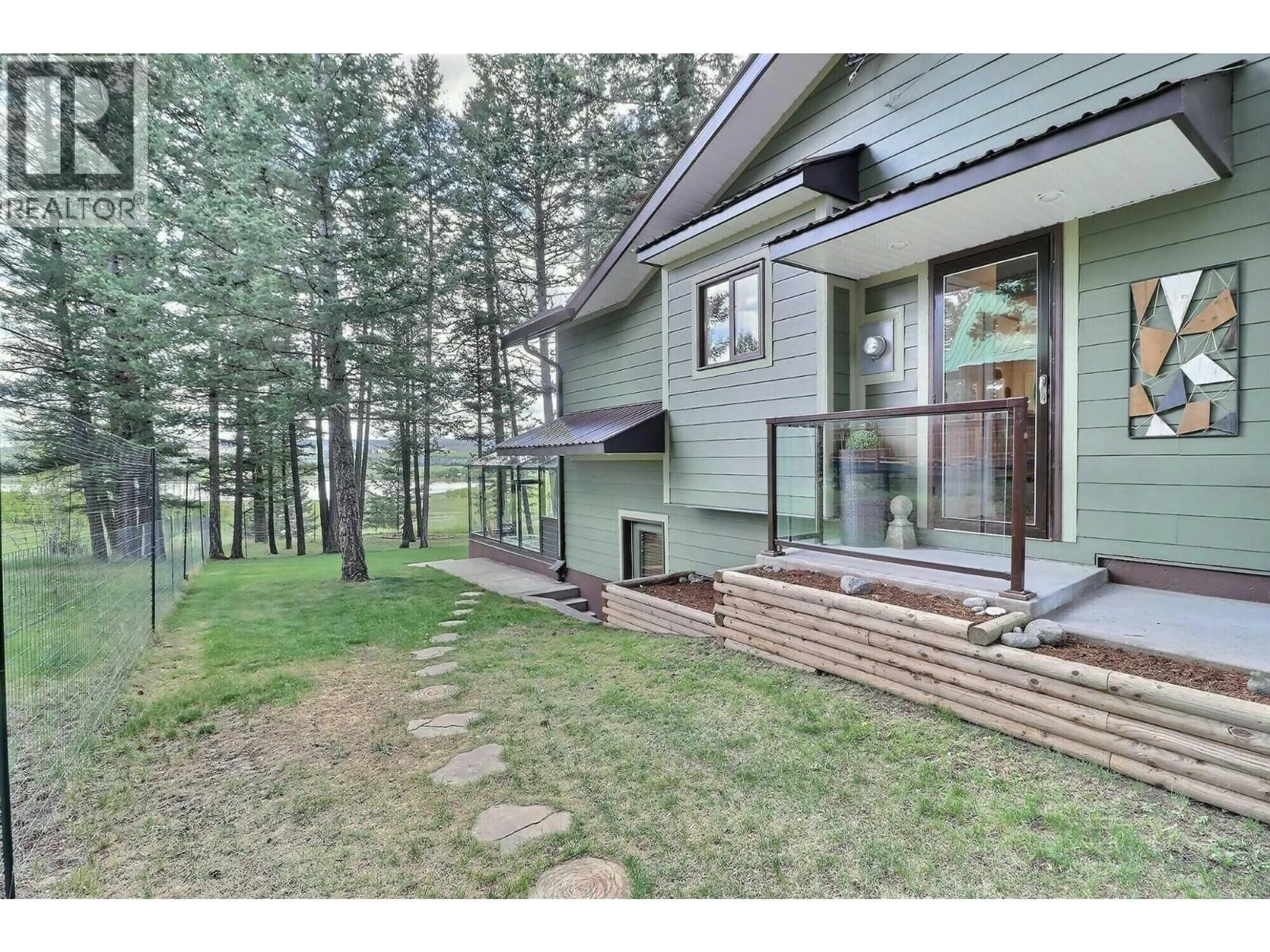 Unknown for 5042 GLOINNZUN DRIVE, 108 Mile Ranch British Columbia V0K2Z0