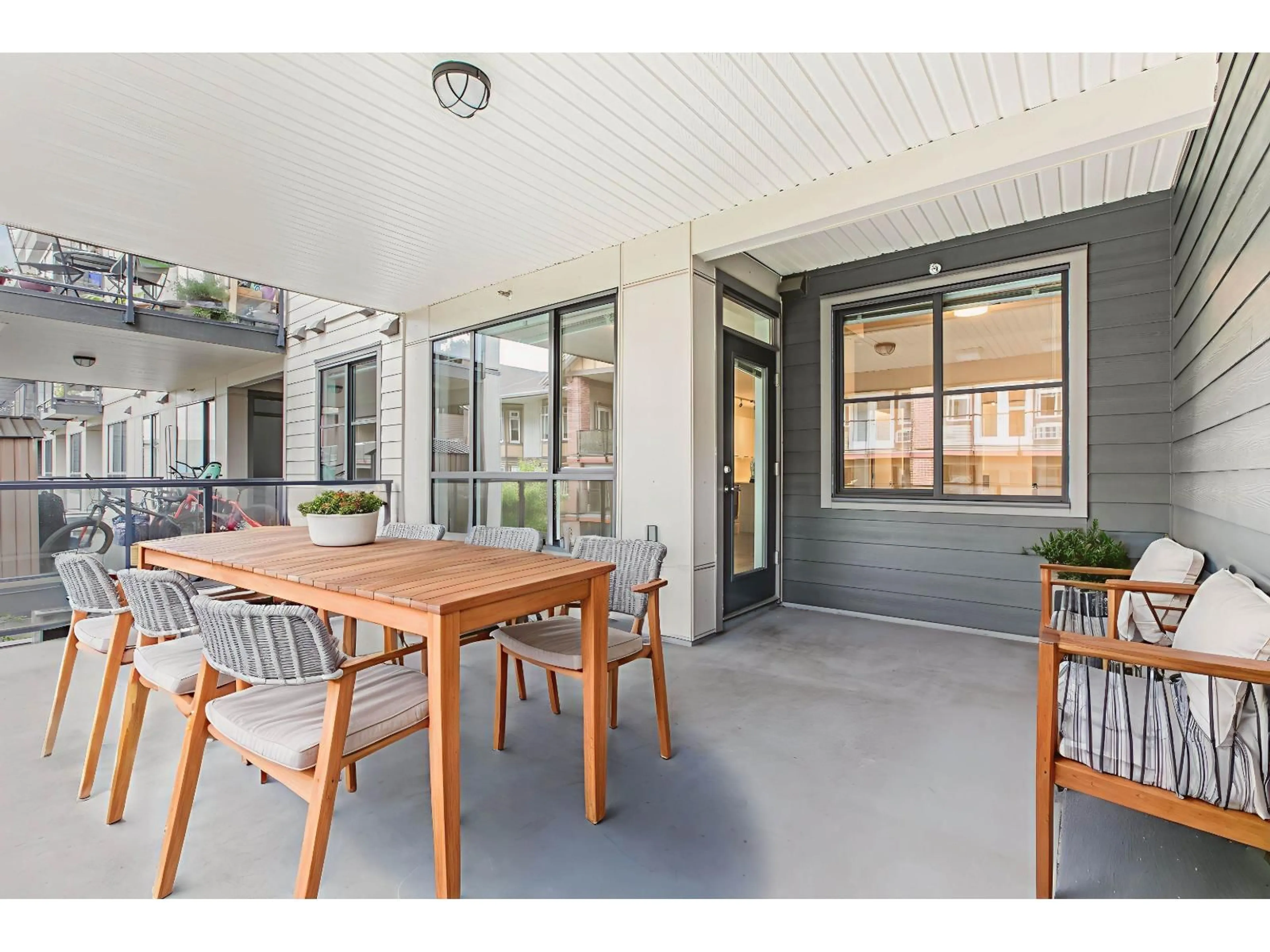 Patio, street for 313 - 5638 201A, Langley British Columbia V3A0L8