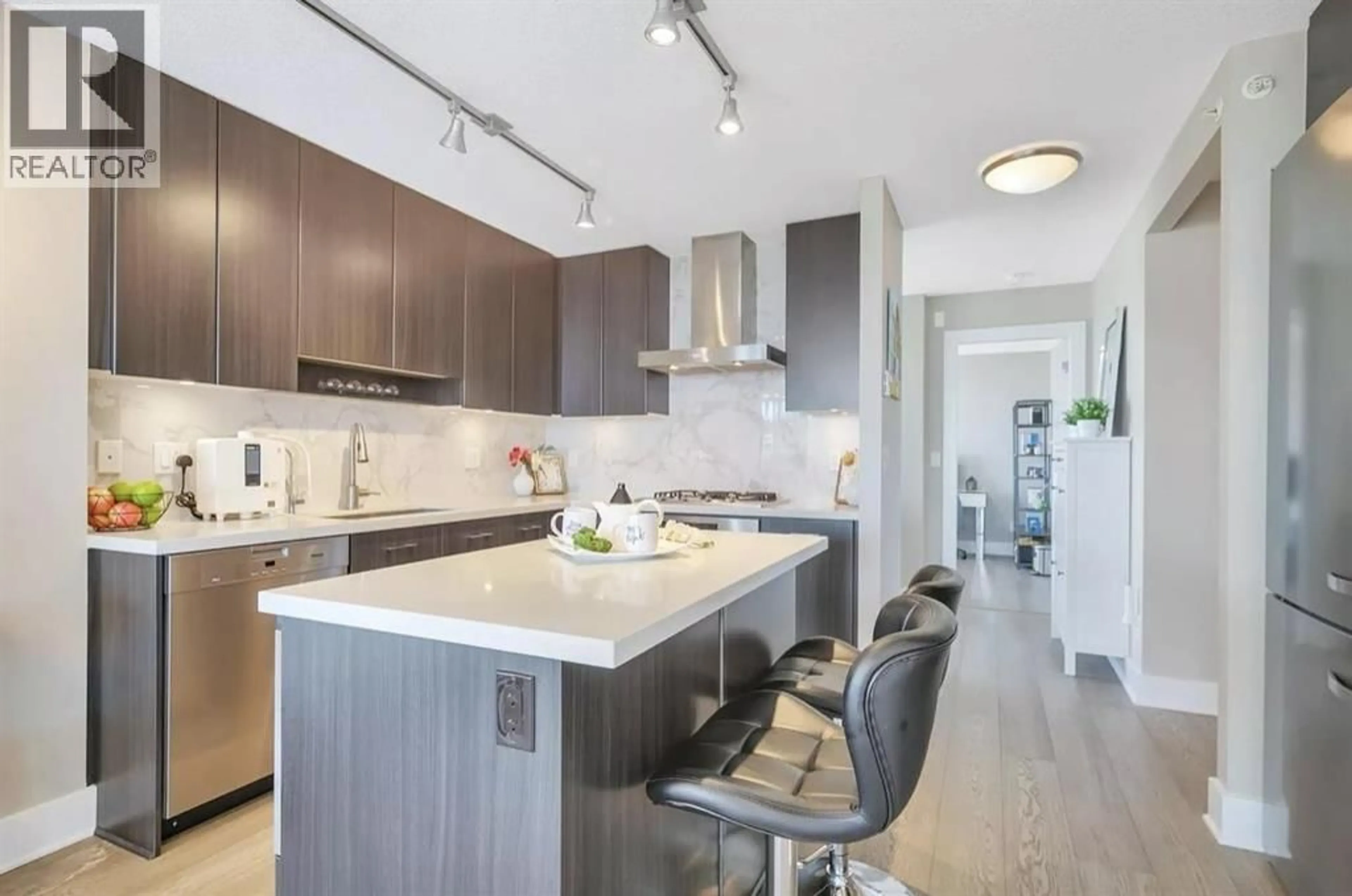 Open concept kitchen, unknown for 2301 - 4189 HALIFAX STREET, Burnaby British Columbia V5C0H9