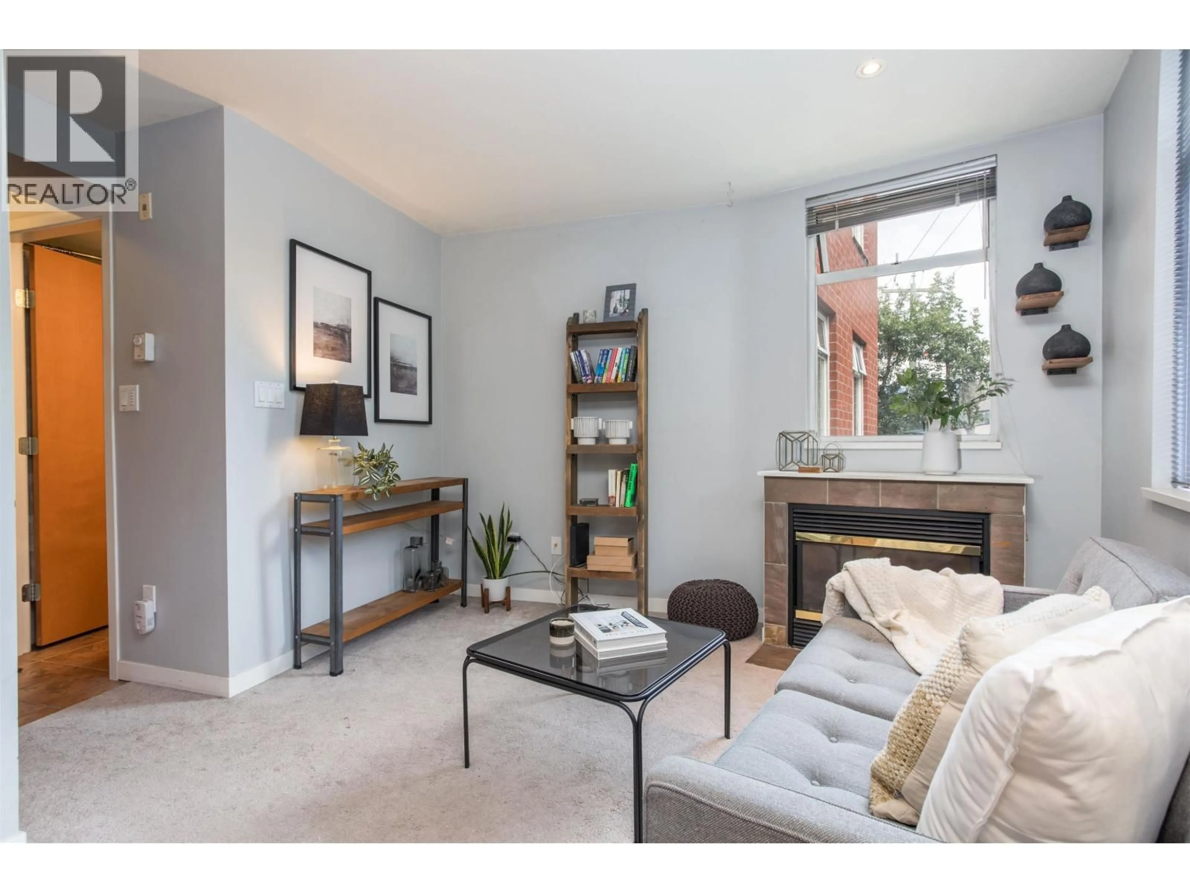 Living room with furniture, unknown for 210 - 638 7TH AVENUE, Vancouver British Columbia V5Z1B5