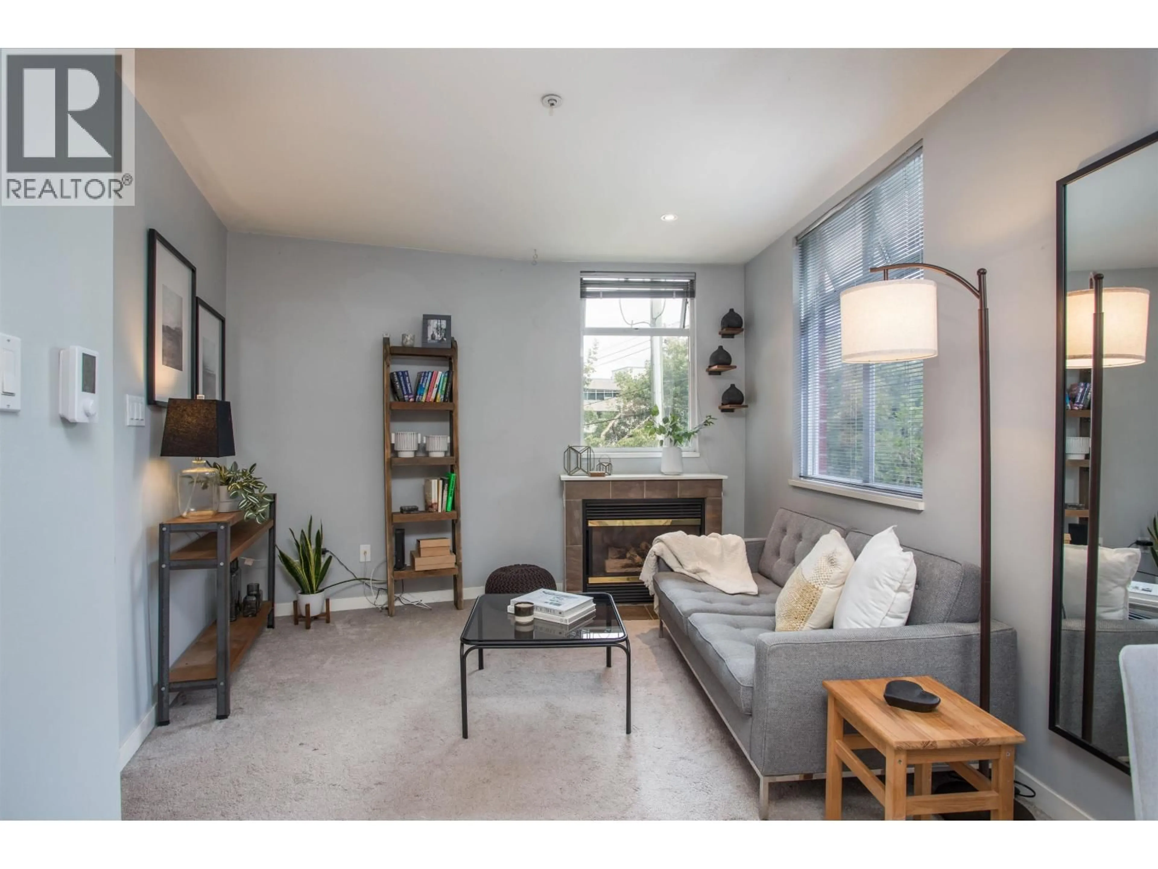 Living room with furniture, unknown for 210 - 638 7TH AVENUE, Vancouver British Columbia V5Z1B5